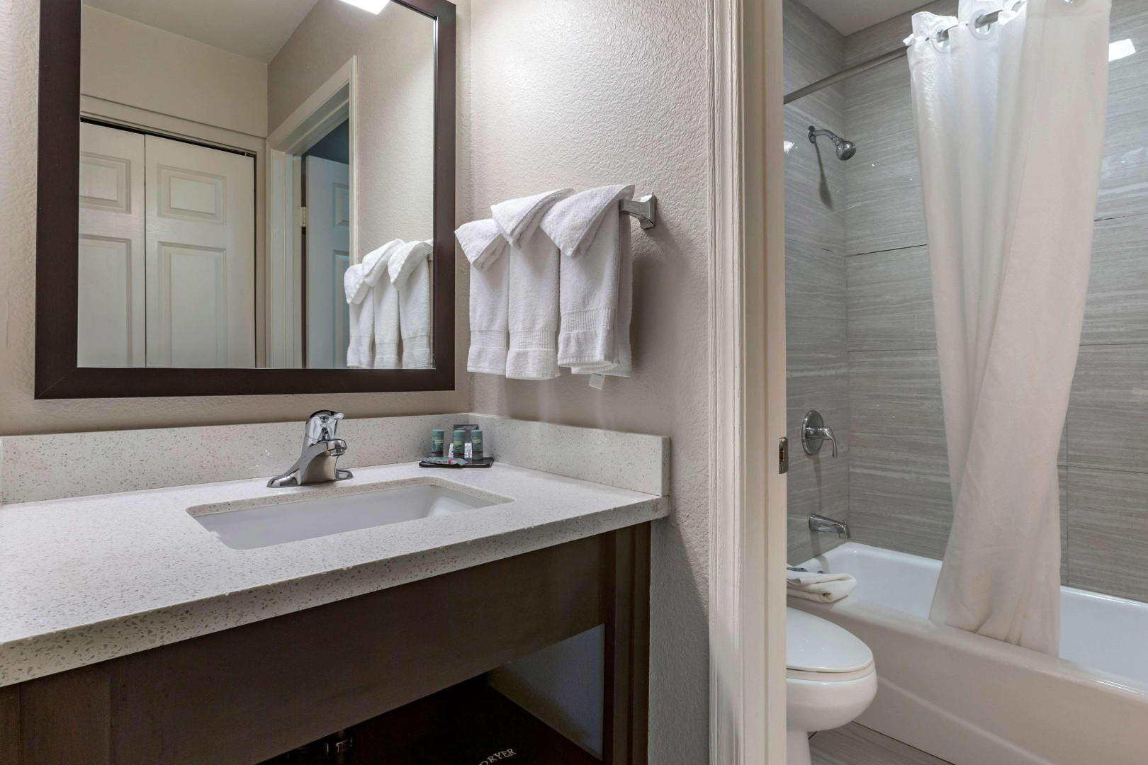 Photo - Best Western North Phoenix Hotel