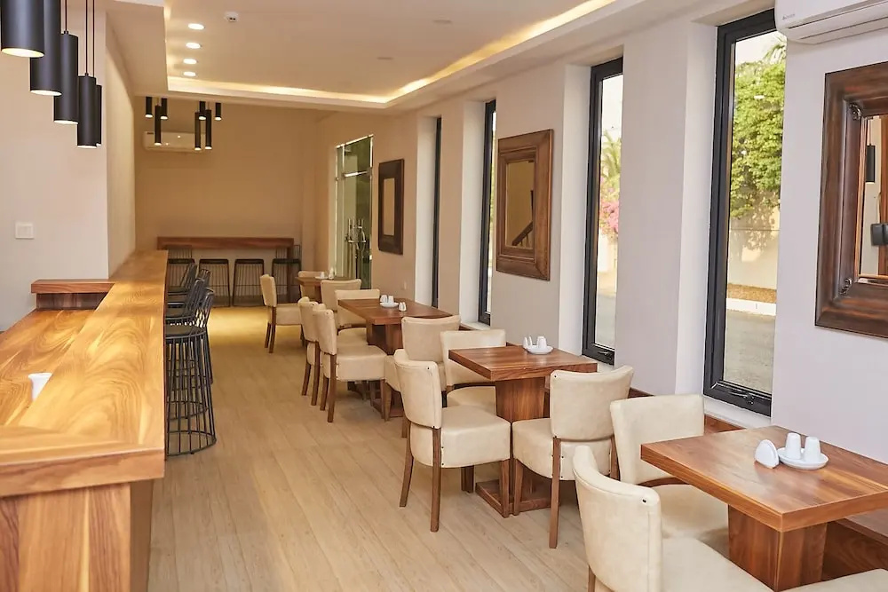 Photo - The Cabin Hotel