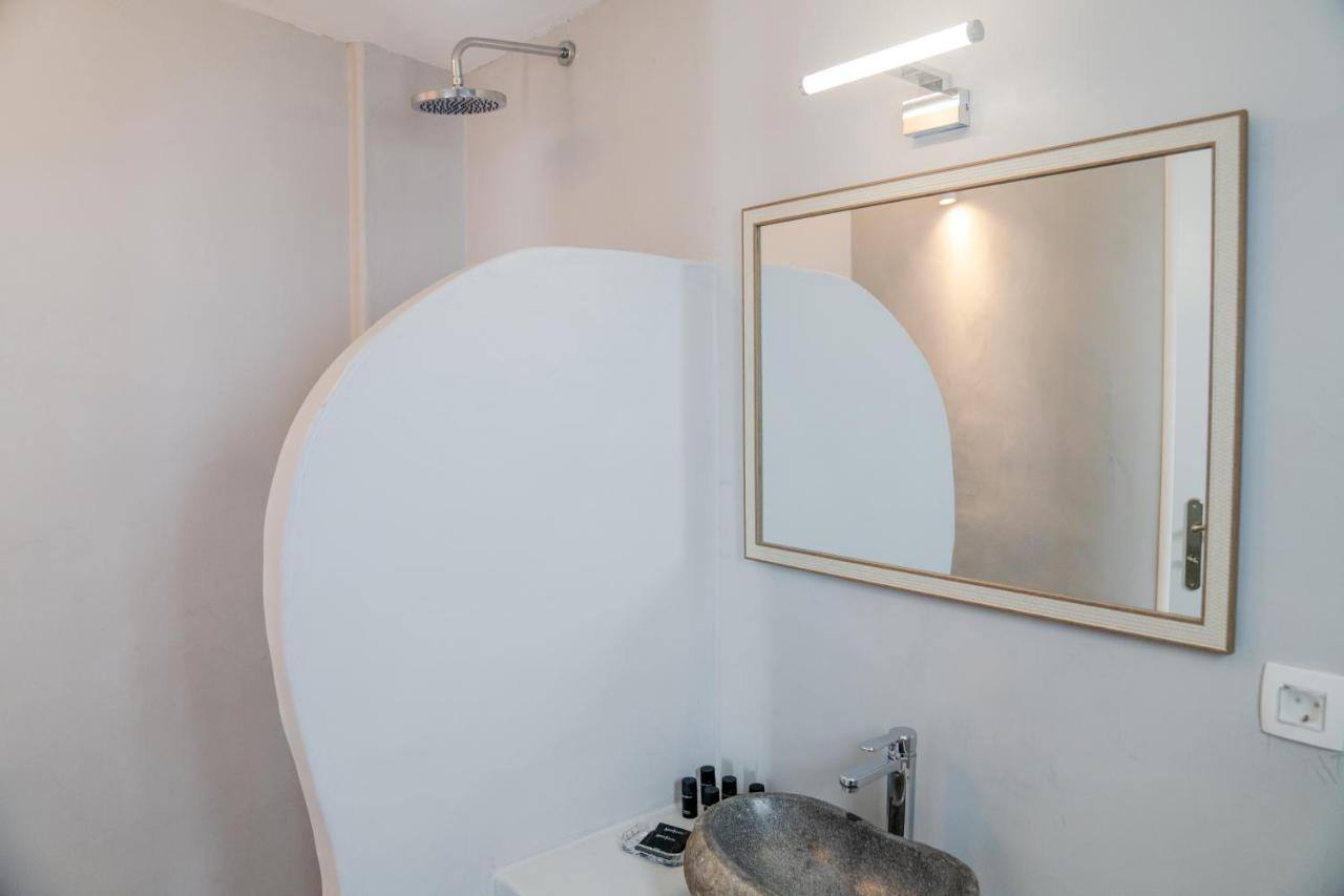 Photo - Oyster Luxury Suites