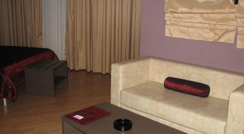 Neptun Petrol Motel