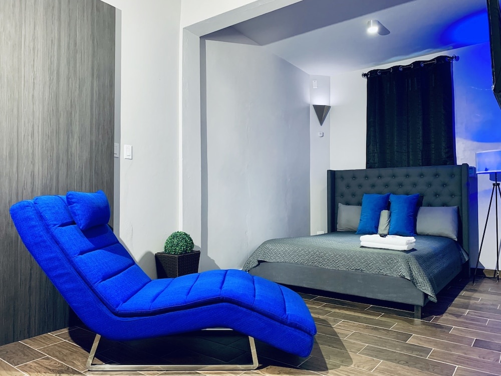 Modern Suite - Pasavento Building