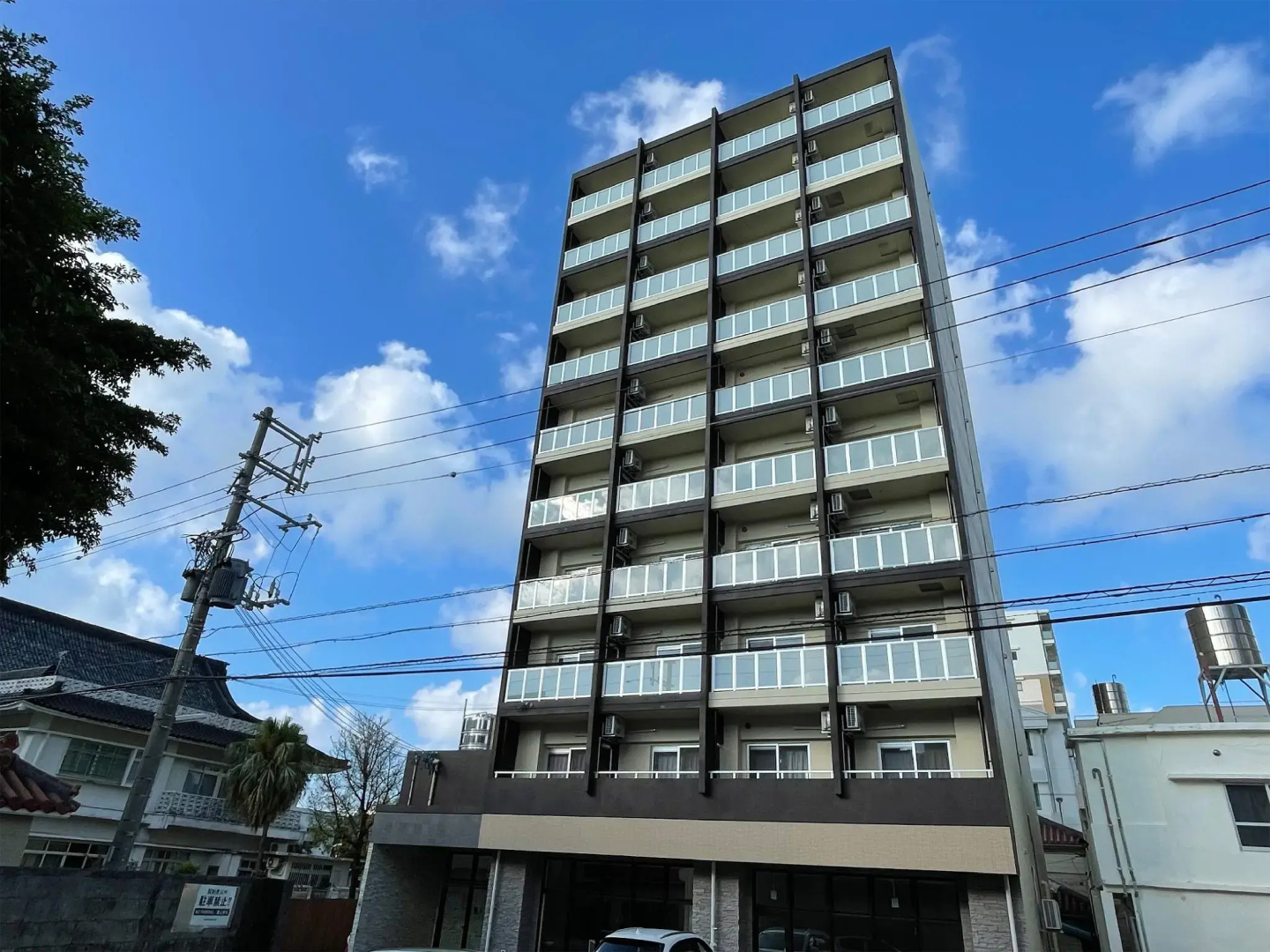 Foto - New Normal Hotel in NAMINOUE ニューノーマルホテルイン波の上