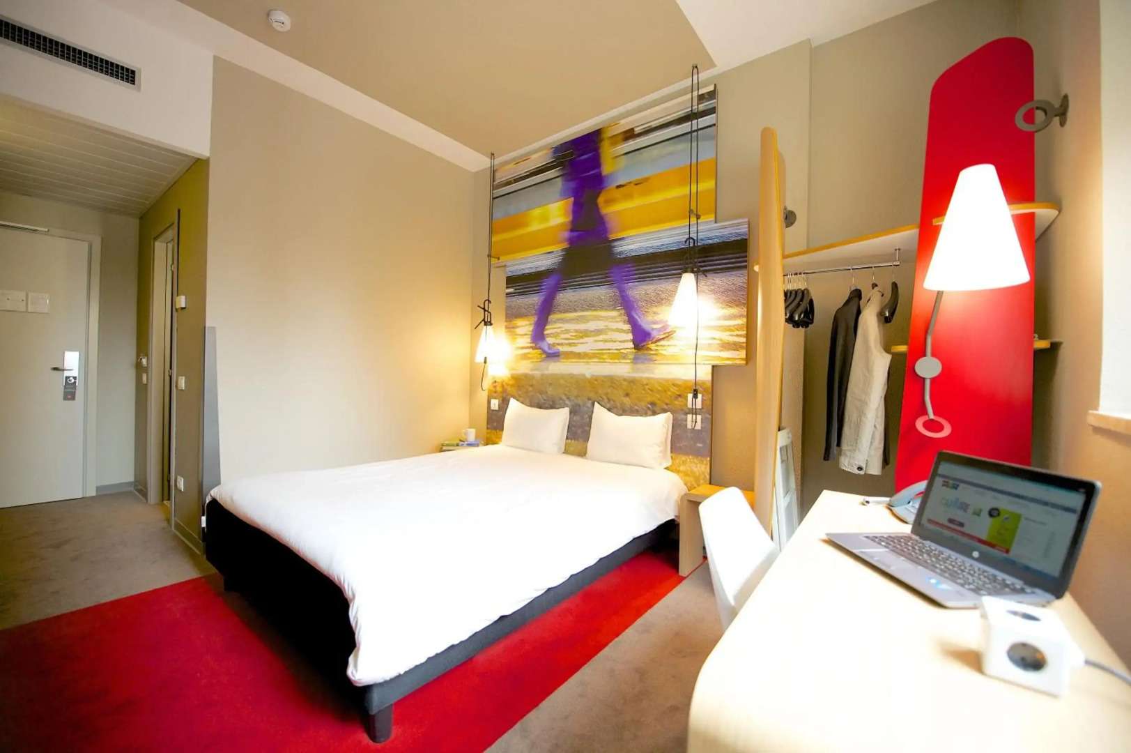 Photo - Schulz Hotel Berlin Wall at the East Side Gallery