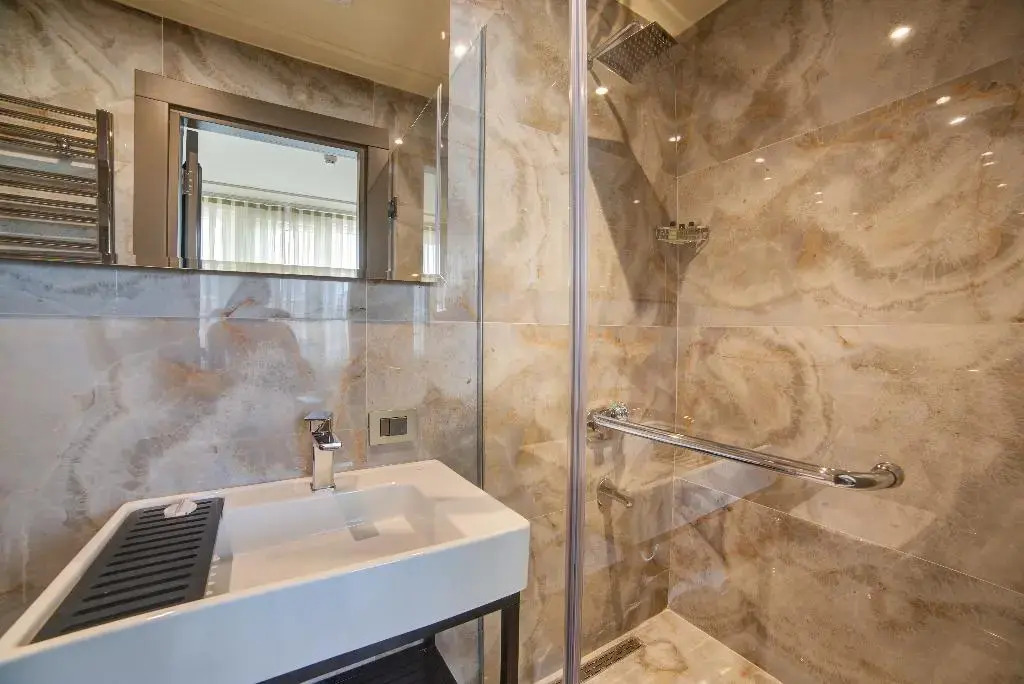 Photo - Taksim Premium Hotel