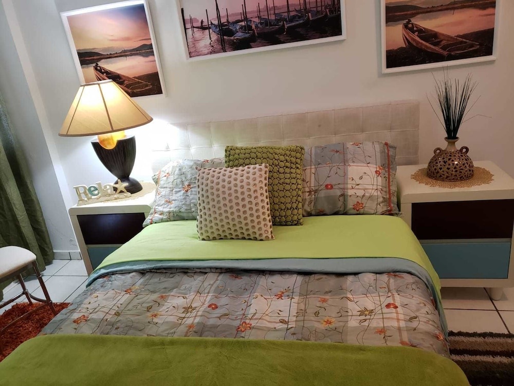 Isla Verde by the Sea Apartment