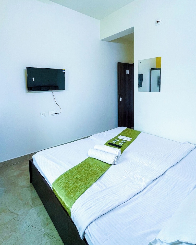 Hotel Heraa Inn