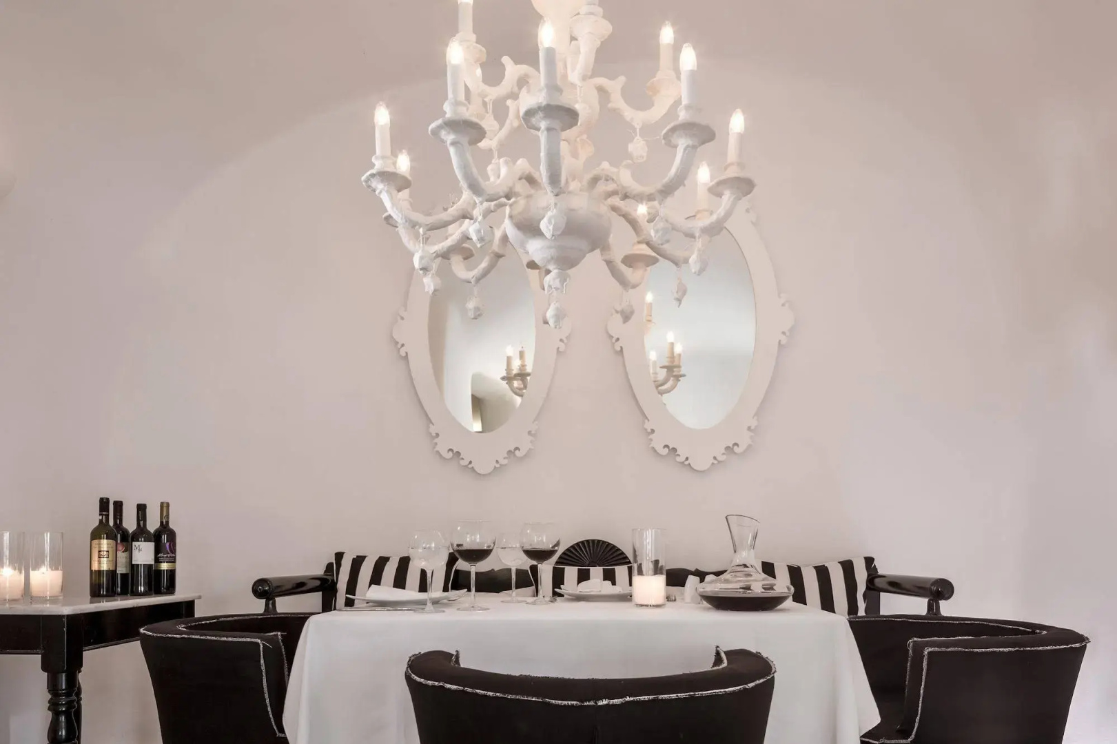 Photo - Canaves Oia Suites - Small Luxury Hotels of the World