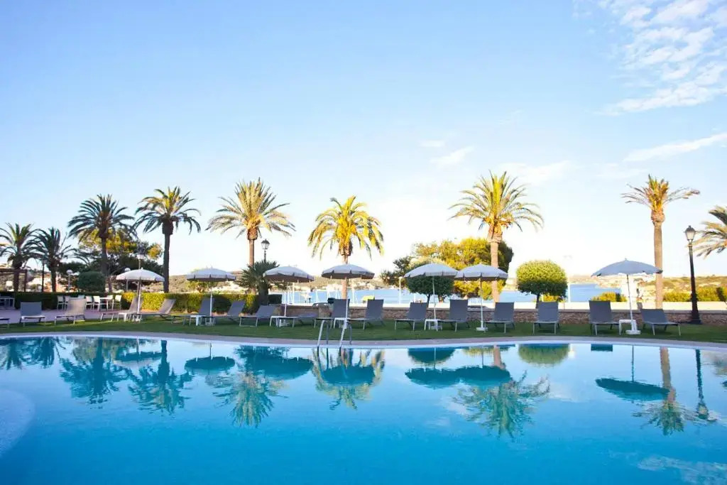 Photo - Senator Port Maó