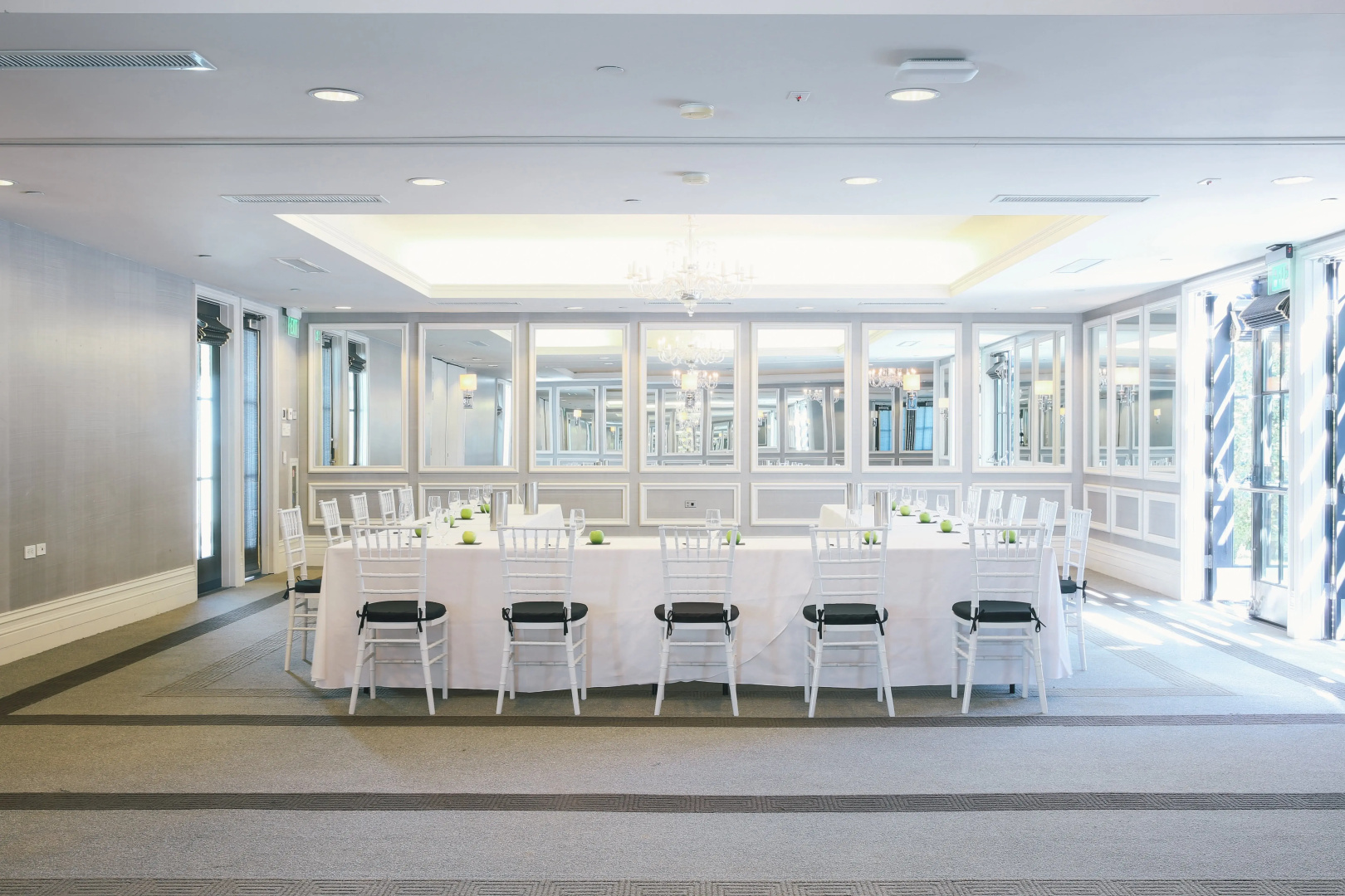 Photo - Avalon Hotel & Bungalows Palm Springs, a Member of Design Hotels