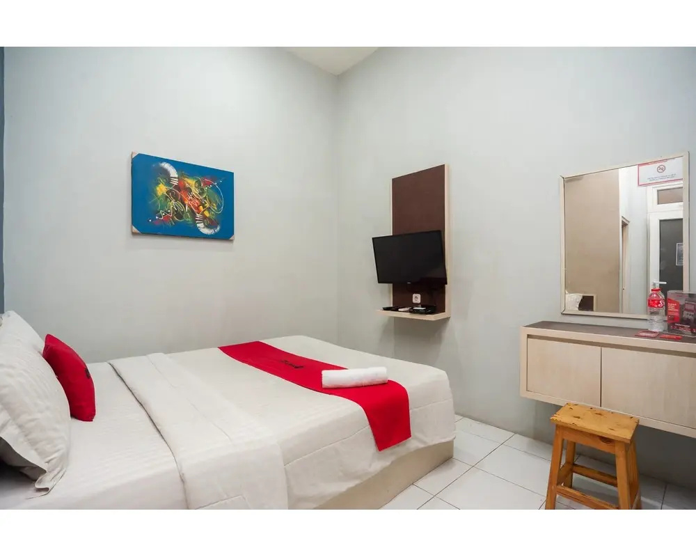Foto - Formerly Reddoorz Near Binus Anggrek 2