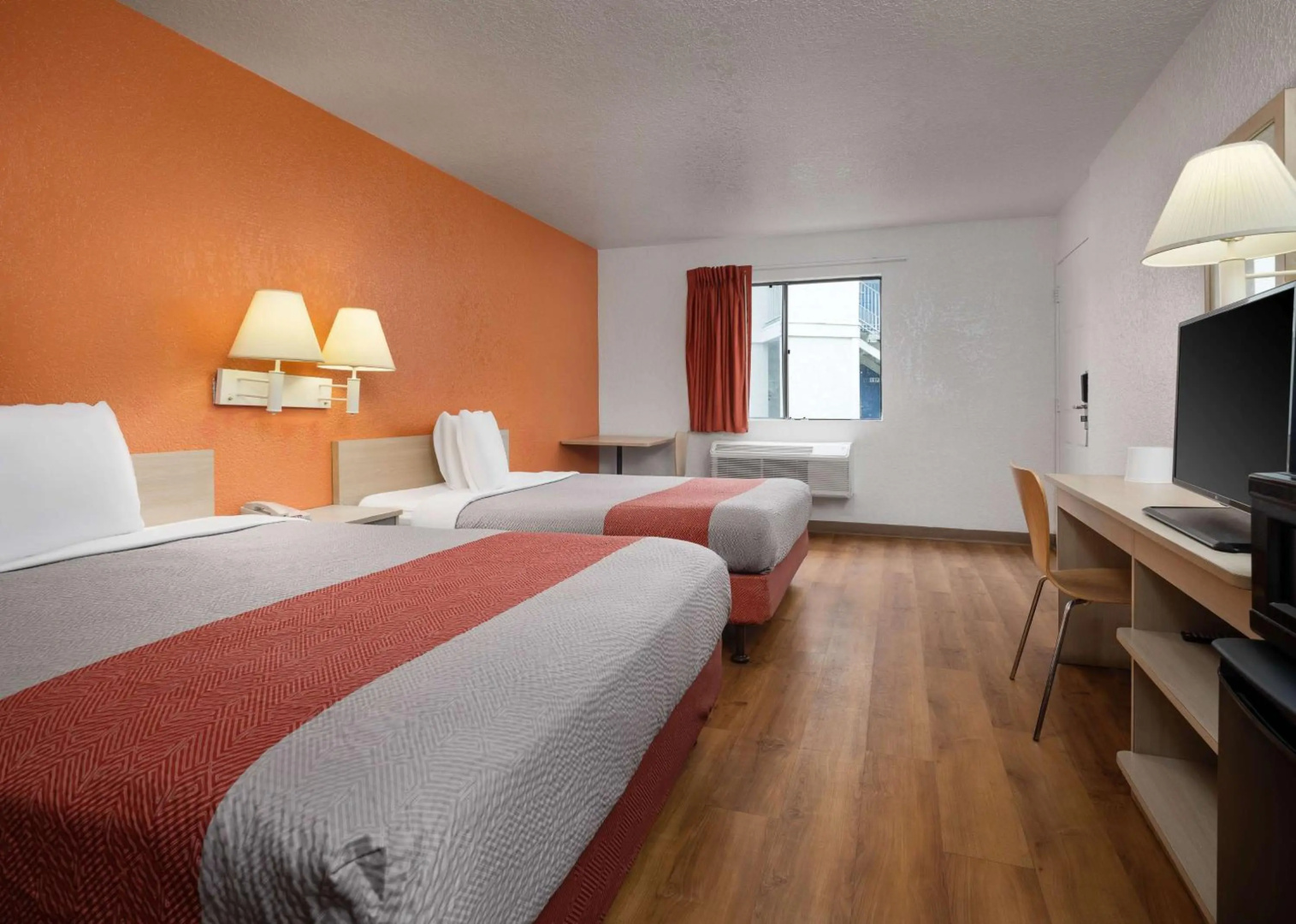 Foto - Motel 6 Buena Park, CA - Knotts Berry Farm - Disneyland