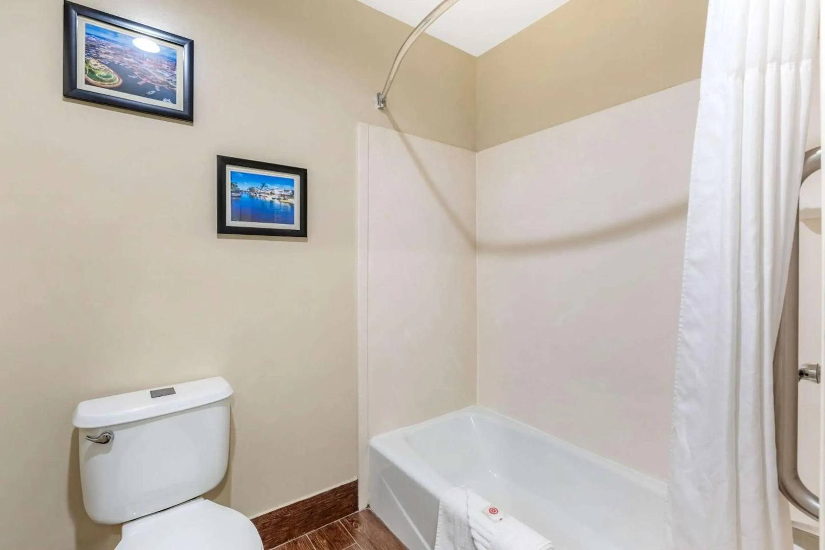 Foto - Comfort Inn Monterey Park - Los Angeles