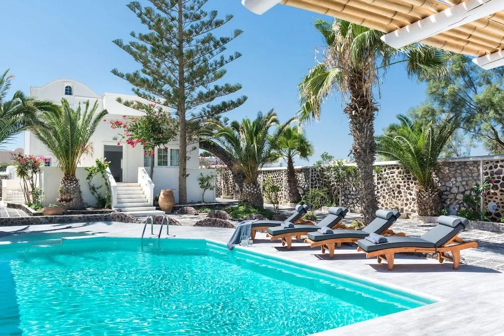 Photo - Damma Beachfront Luxury Villa