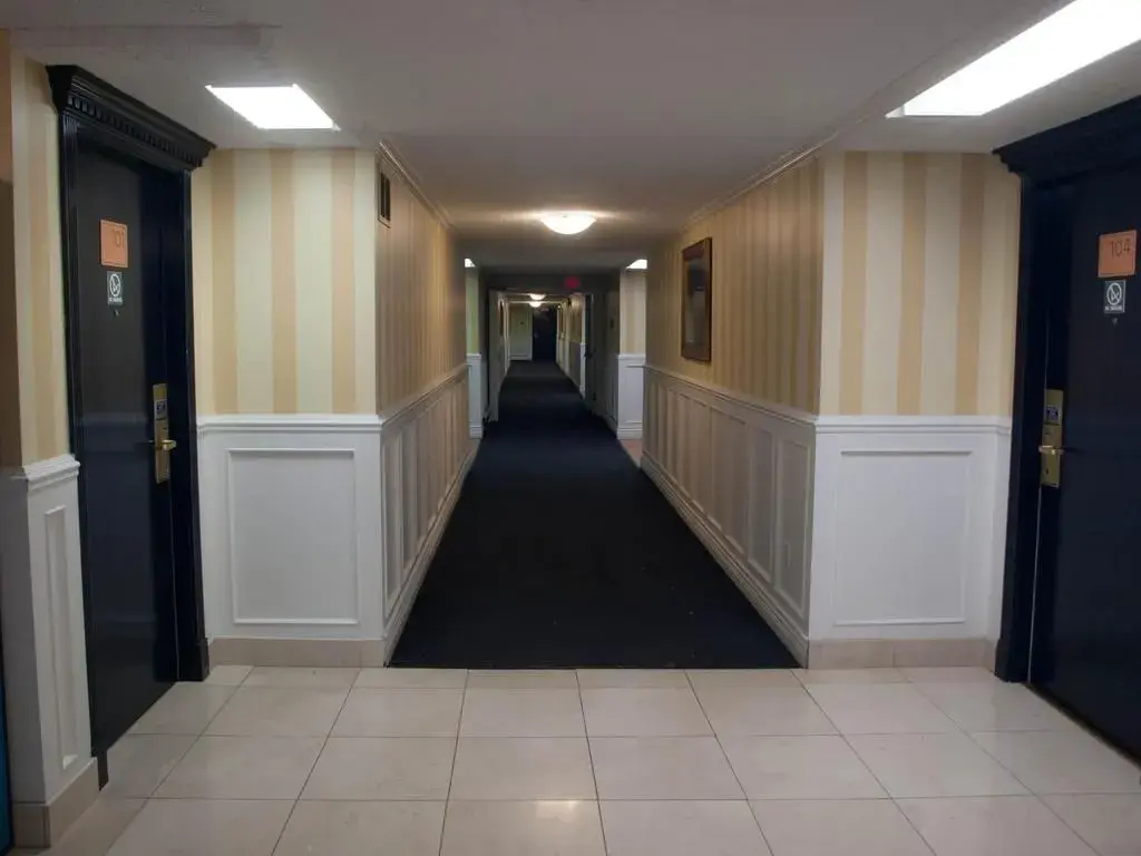 Photo - Island Travel Inn
