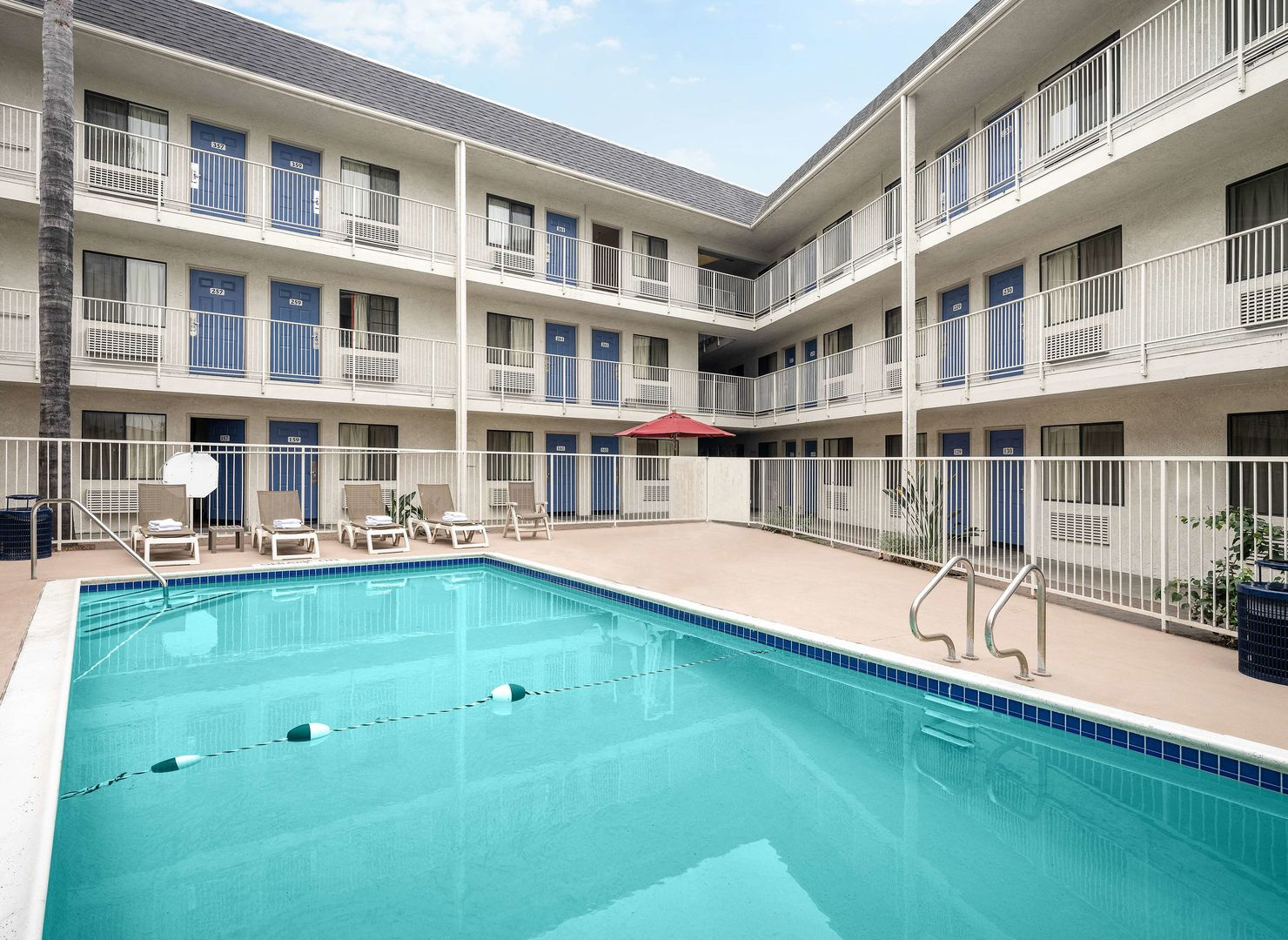 Foto - Motel 6 Buena Park, CA - Knotts Berry Farm - Disneyland