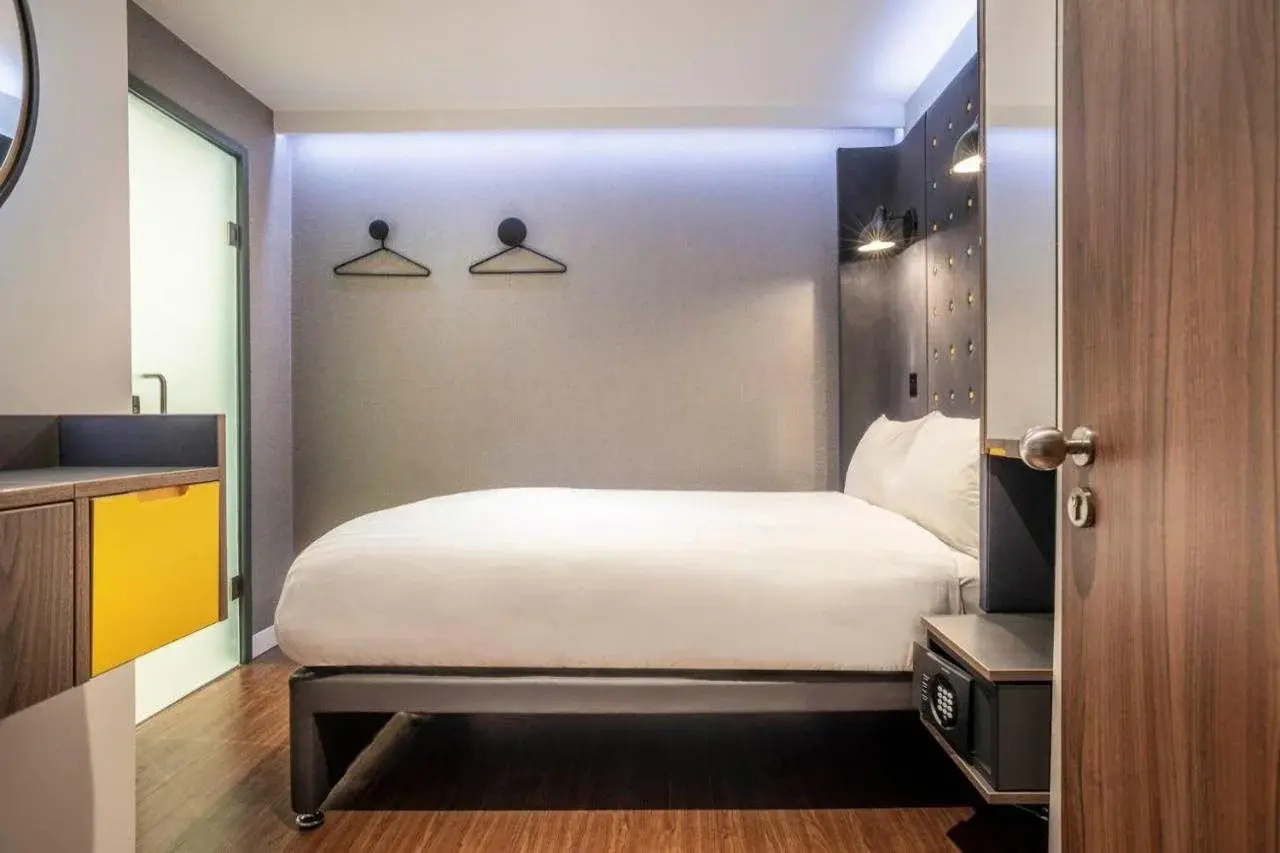 Photo - Point A Hotel London Canary Wharf