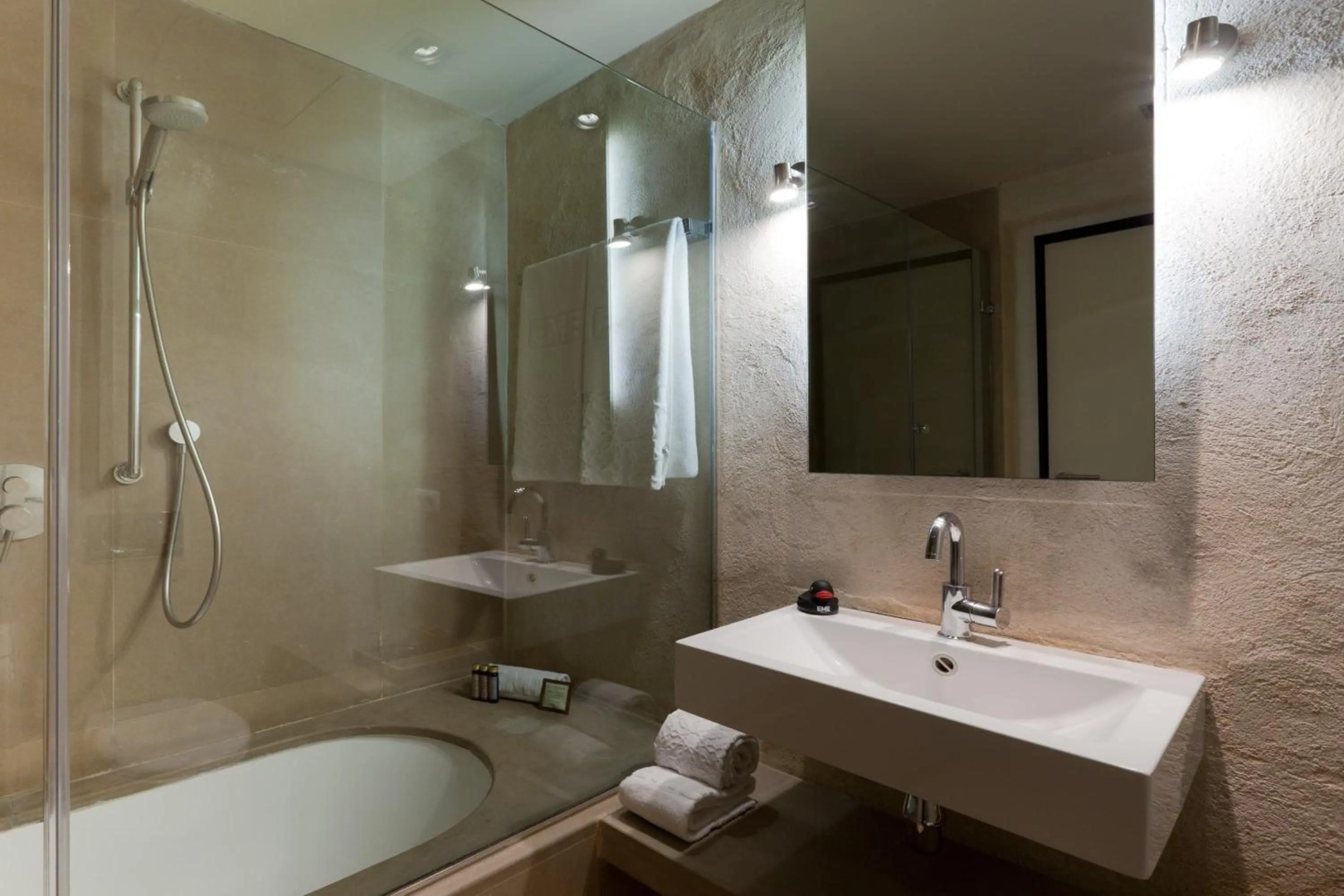 Photo - EME Catedral Mercer Hotel