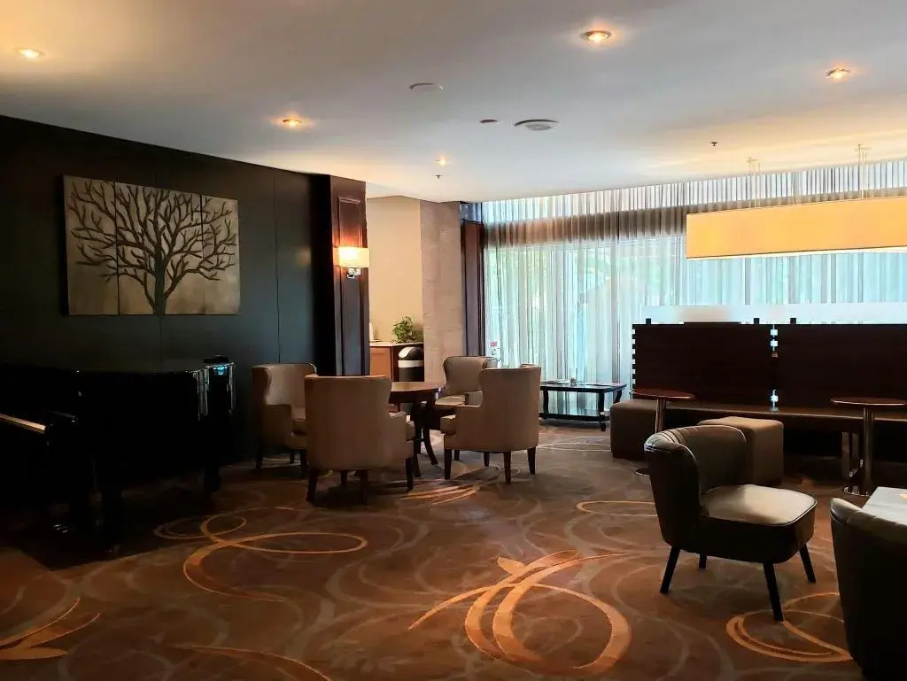 Photo - Sheraton Ontario Airport Hotel