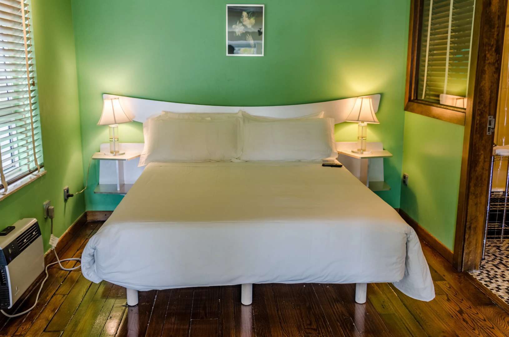 Photo - Pelican Hotel