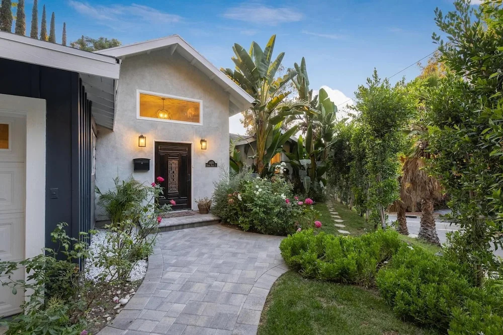 Photo - Hidden Valley Pl - 90210 Villa With Canyon Views and a Large Private Backyard