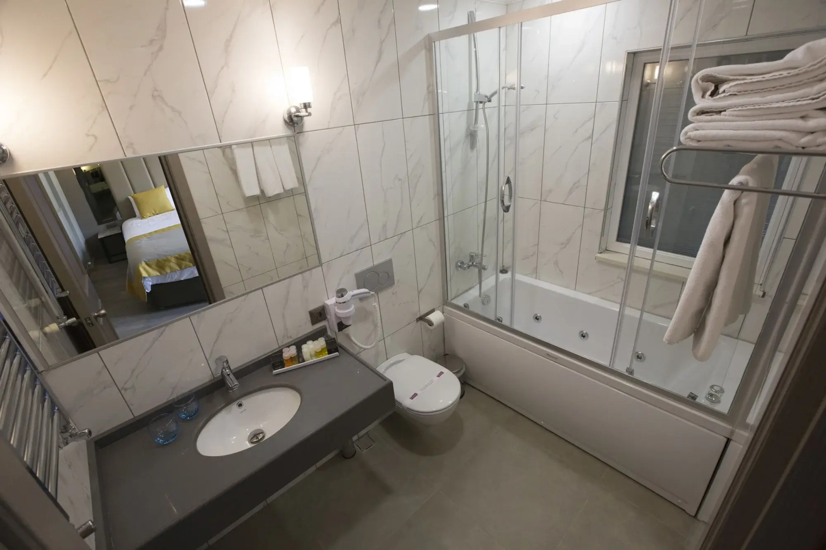 Photo - Seraglio Hotel & Suites