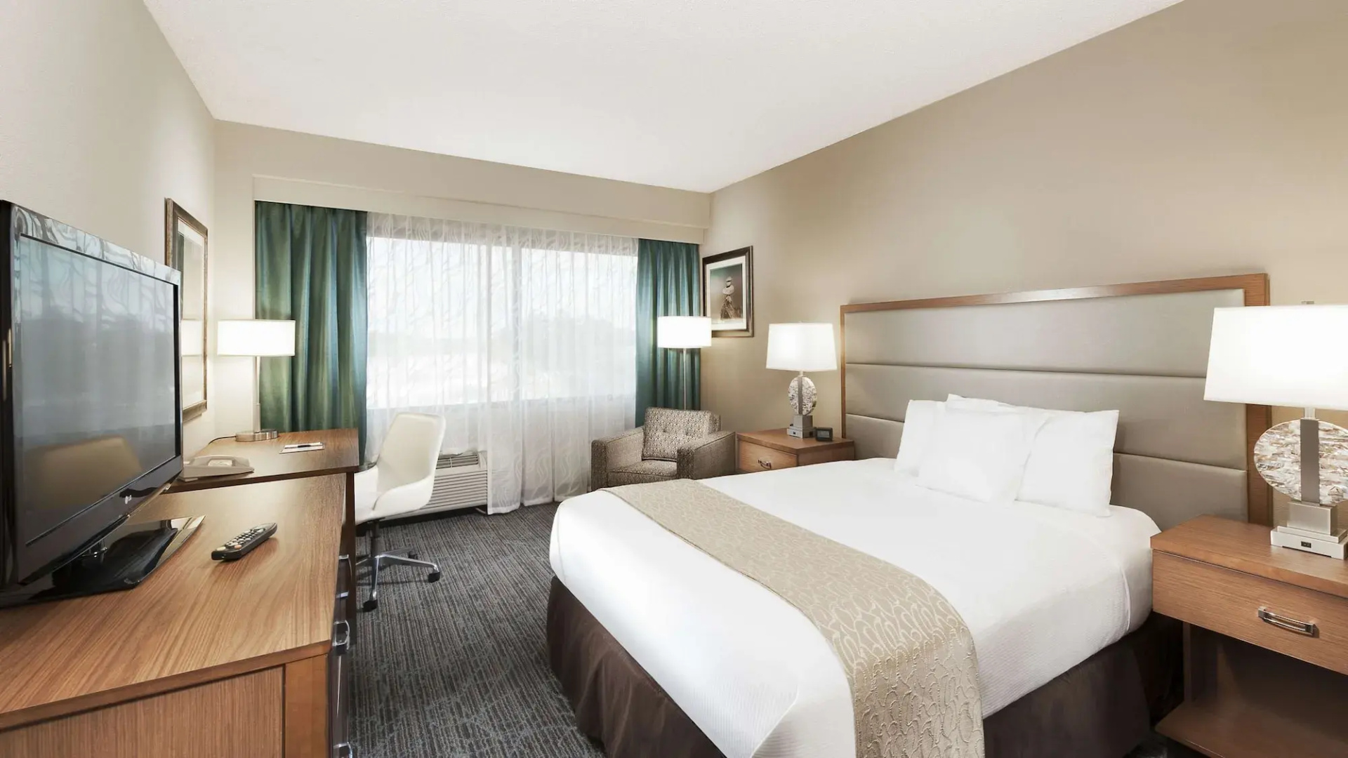 Foto - DoubleTree by Hilton Hotel West Palm Beach Airport