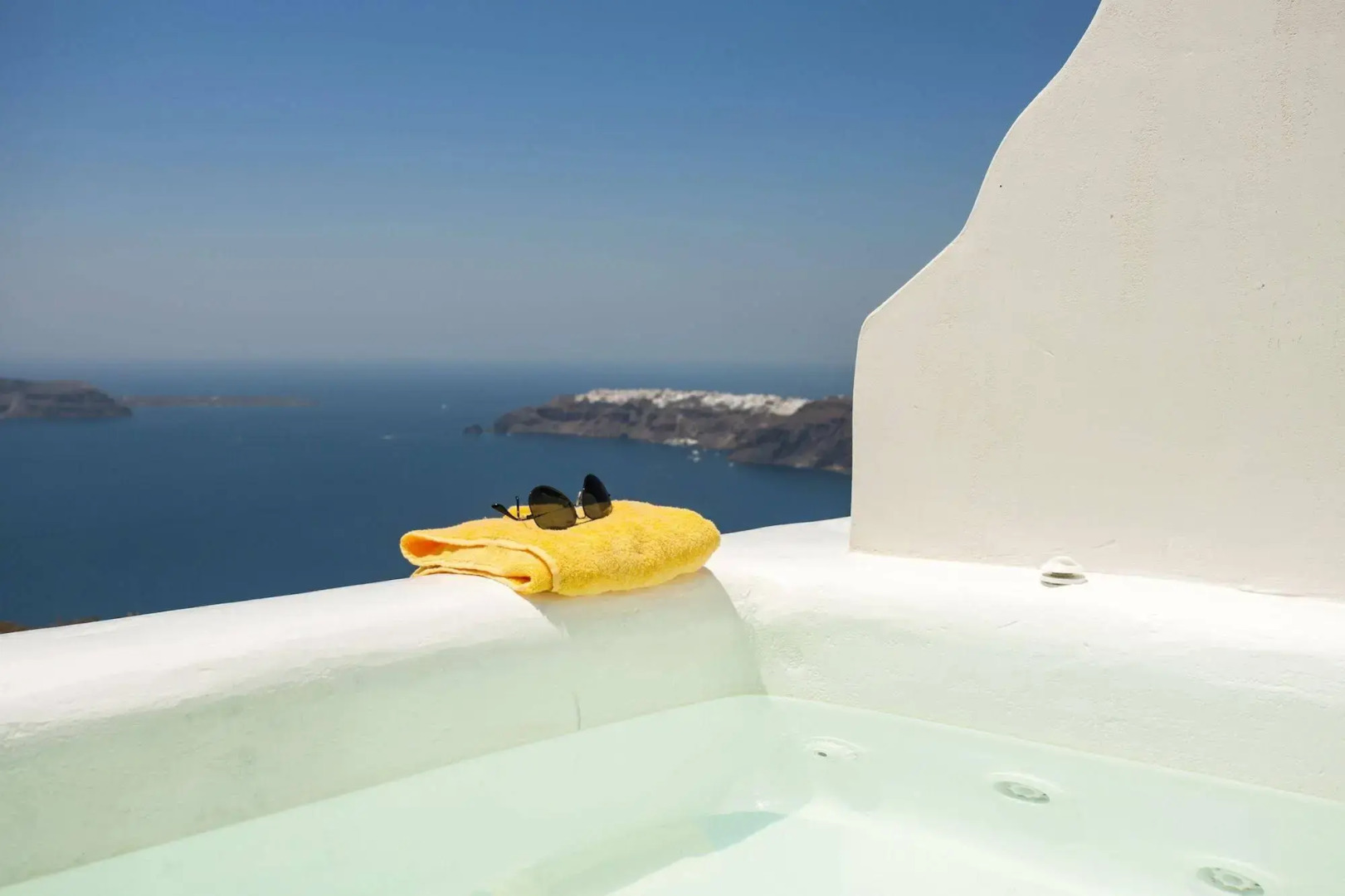 Photo - Amaze Suites