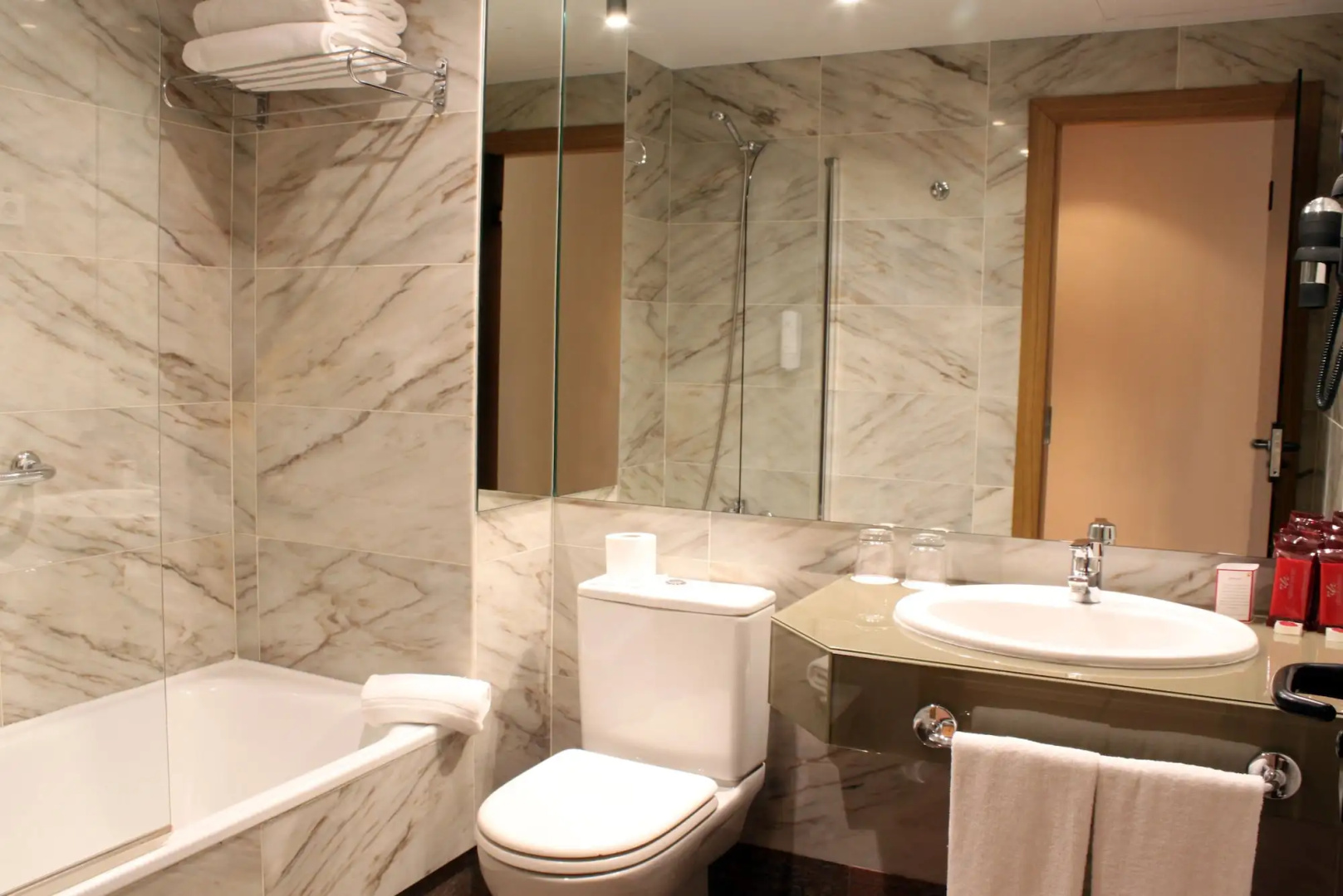 Photo - Rafaelhoteles Atocha