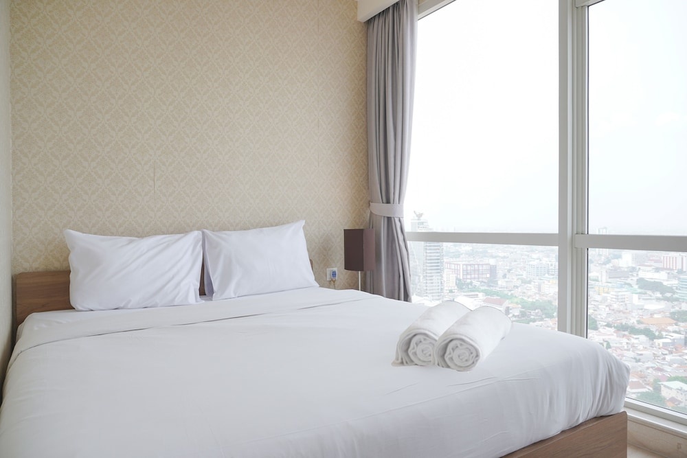 Modern And Elegant 2Br At Menteng Park Apartment