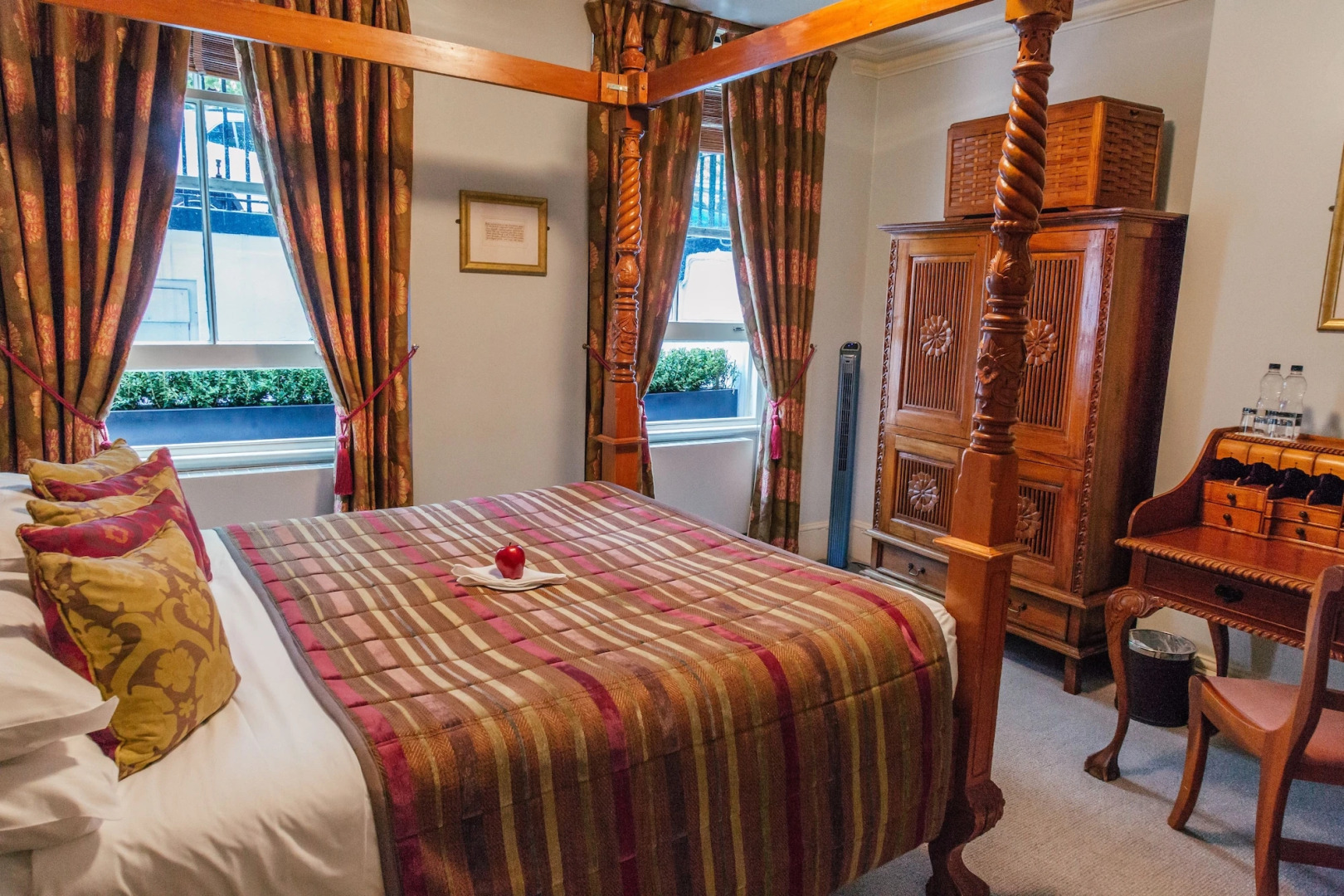 Photo - Twenty Nevern Square Hotel