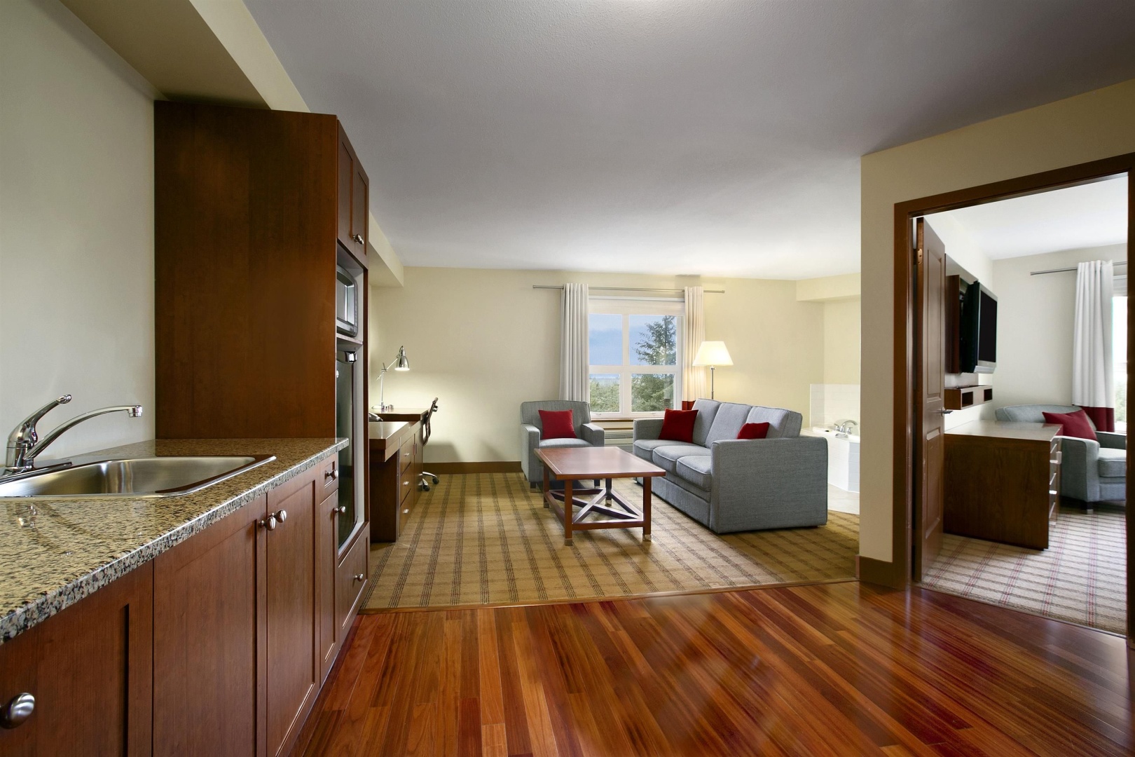 Foto - Four Points by Sheraton Victoria Gateway