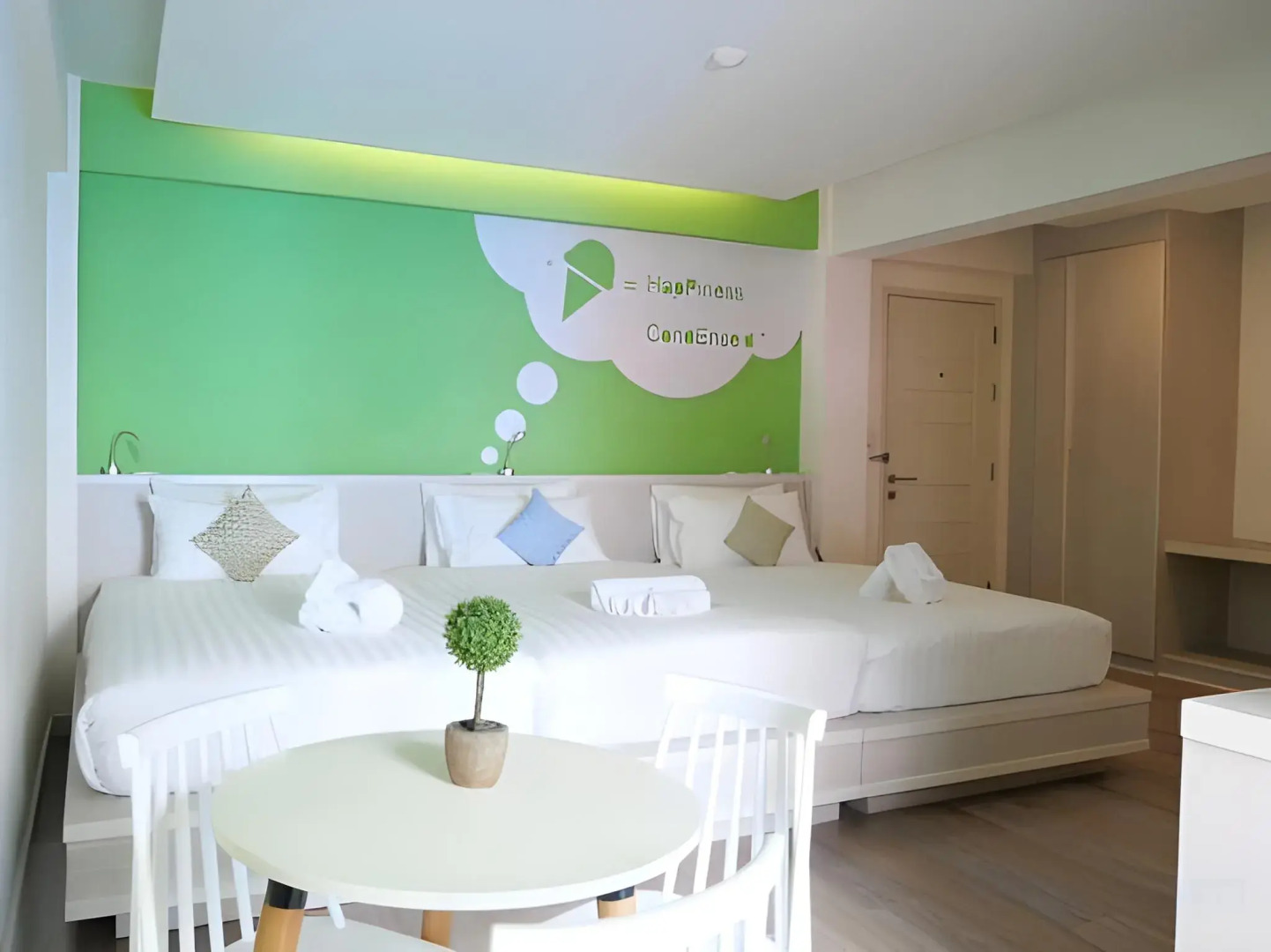 Foto - The Tint At Phuket Town - SHA Plus