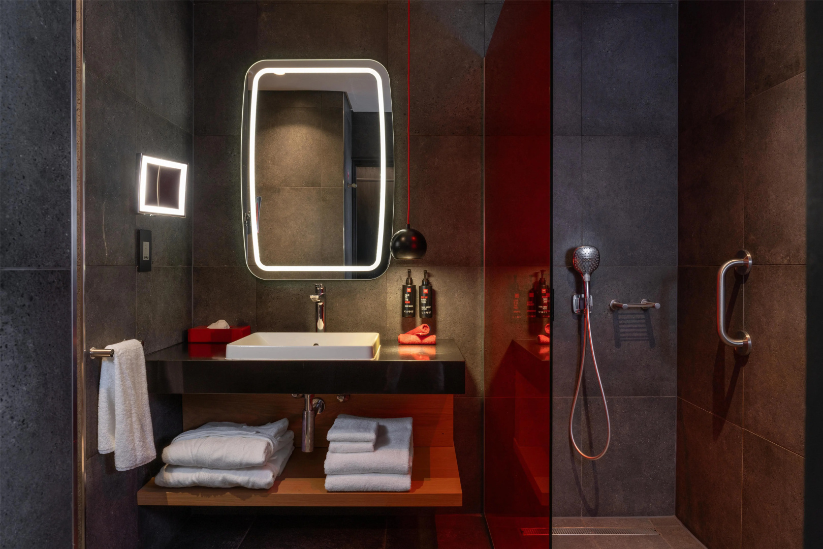 Photo - Radisson RED Hotel, Johannesburg Rosebank