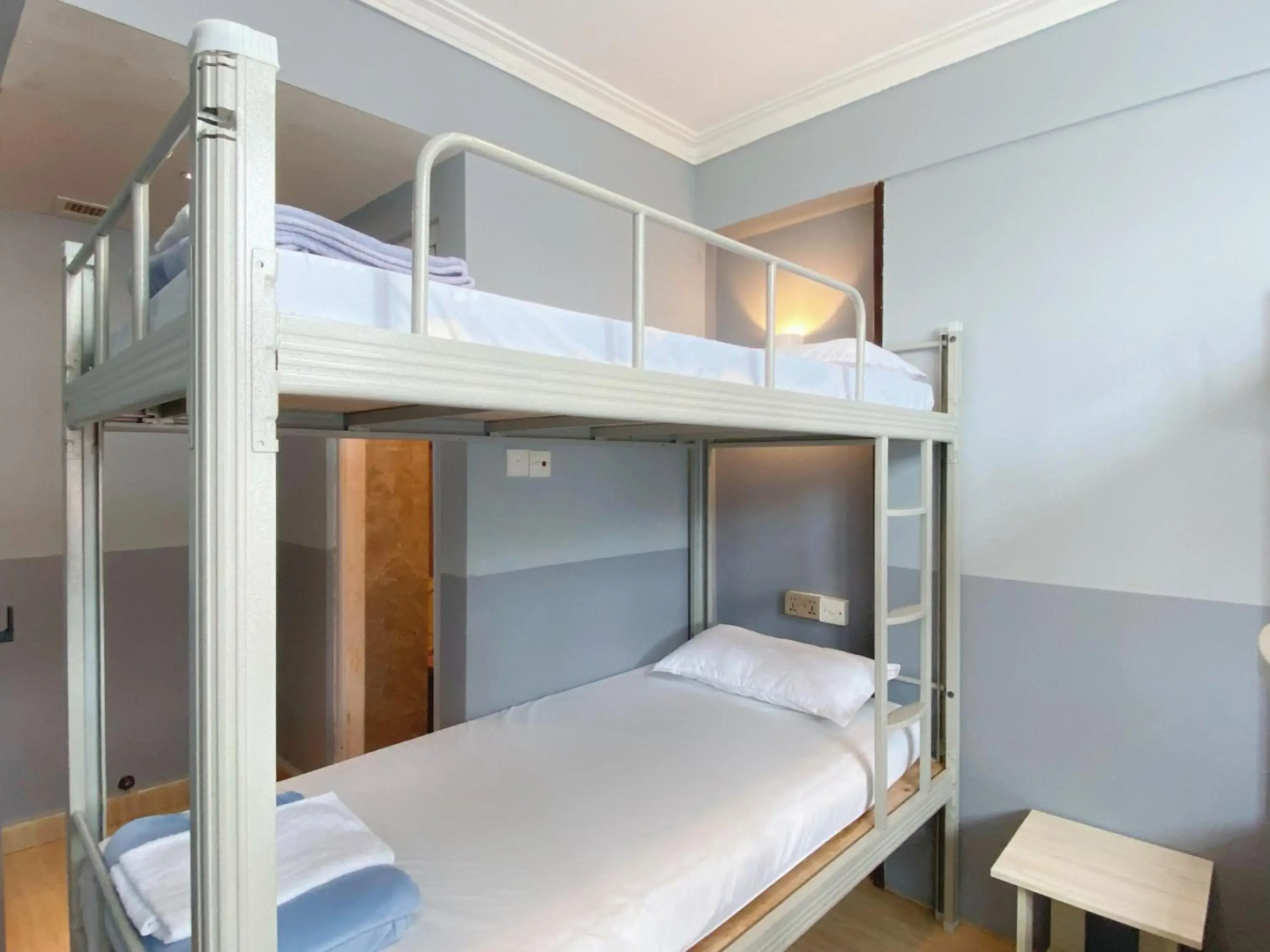 Photo - K Hotel 1515