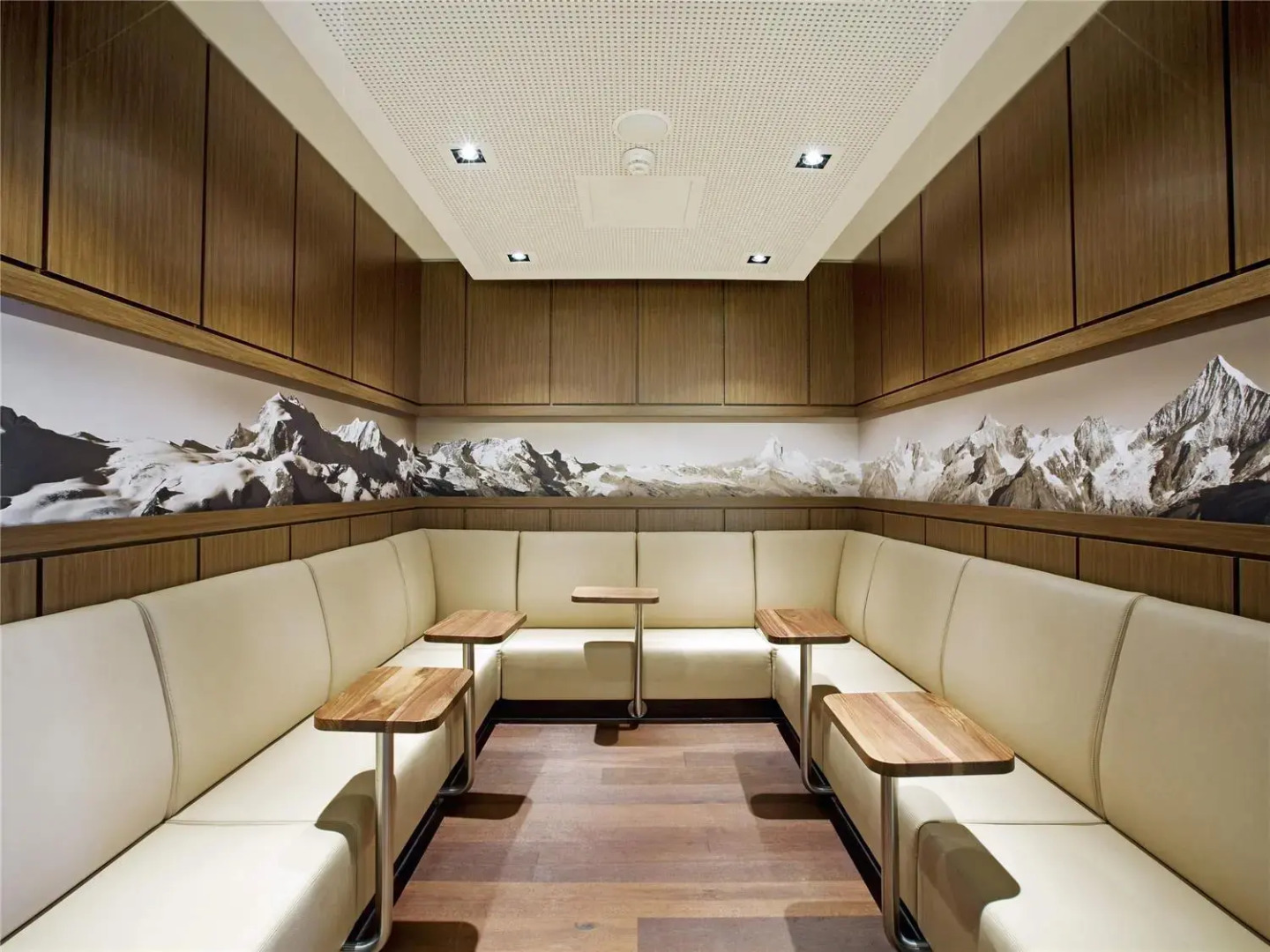 Photo - Mövenpick Hotel Zurich Airport