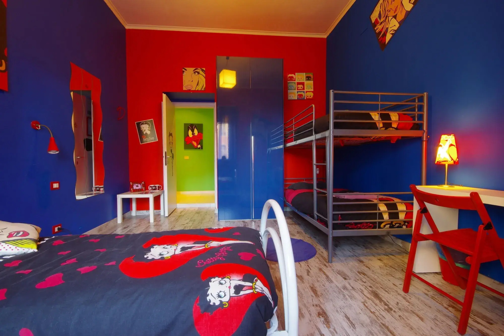 Photo - Comics Guesthouse