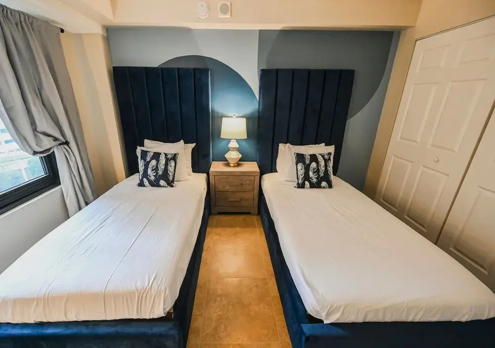 Foto - StripViewSuites at Jockey Club