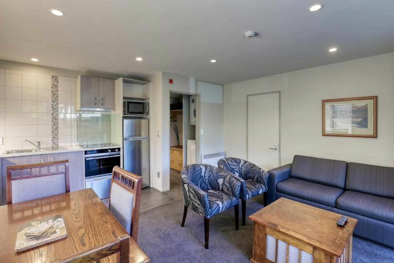 Photo - Garden Court Suites And Apartments