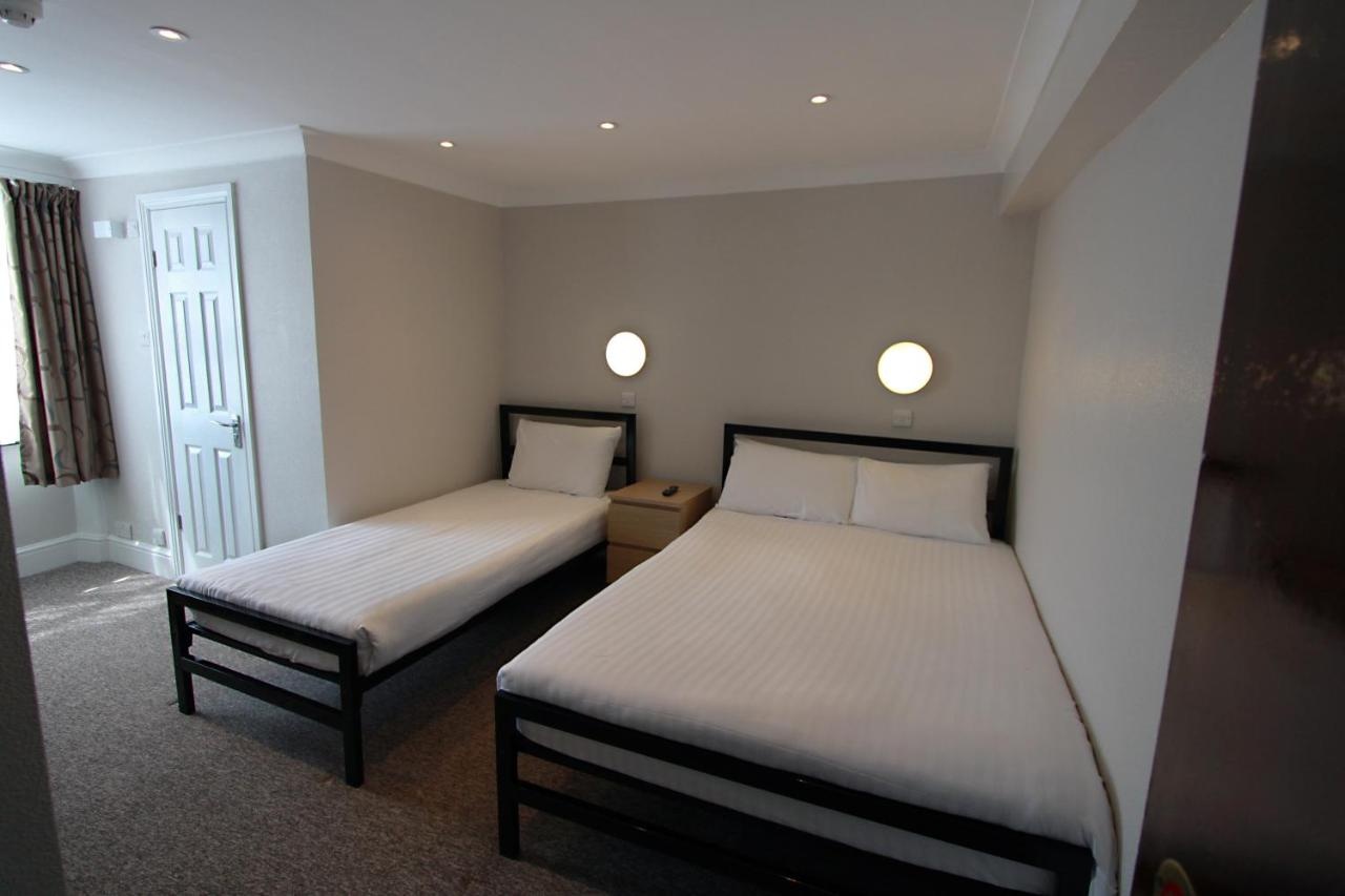 Photo - Lords Hotel