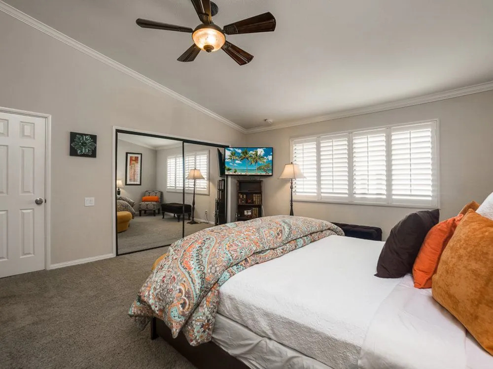 Photo - The Hideaway - 21 and Over