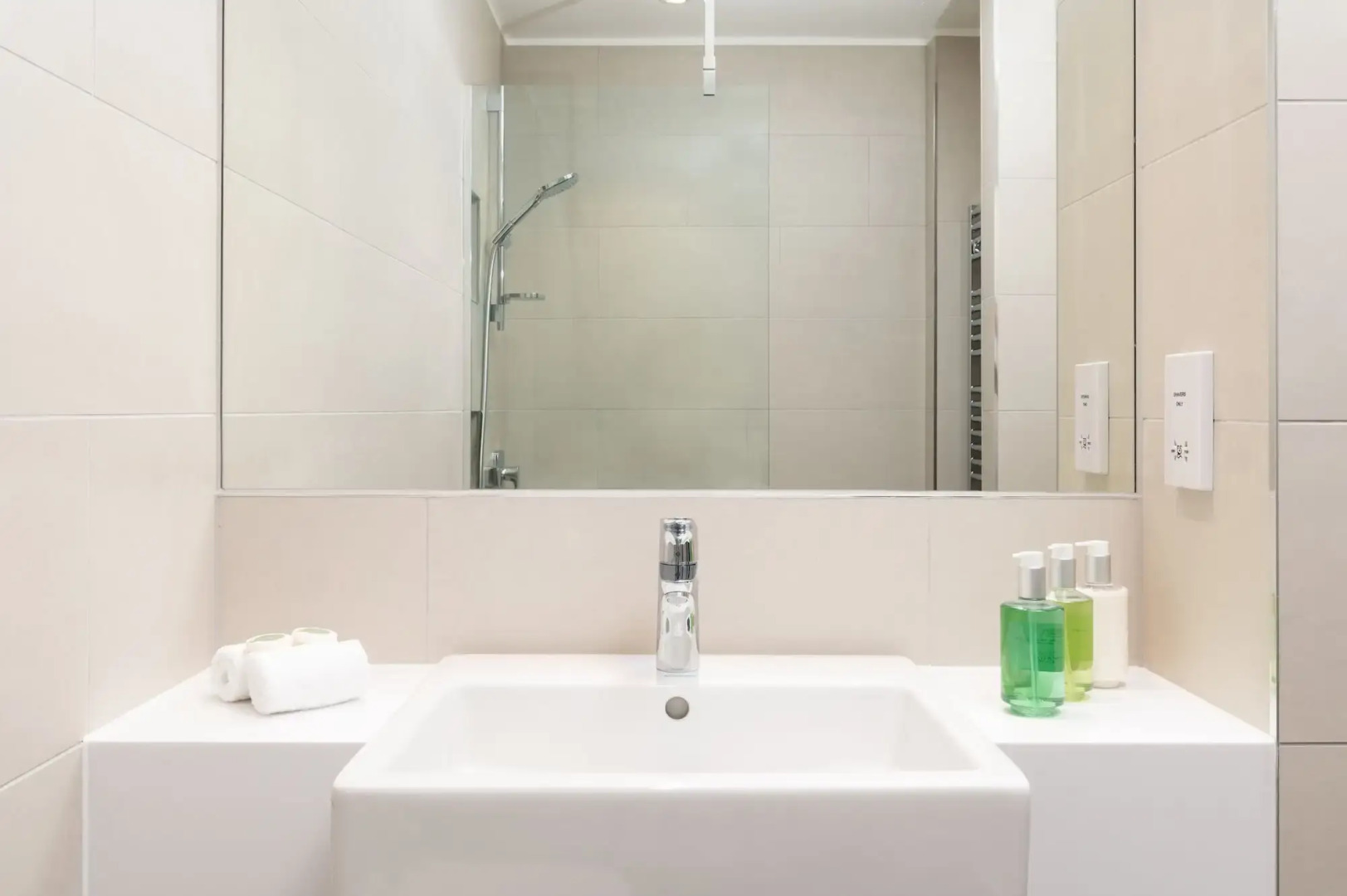 Photo - The Lincoln Suites