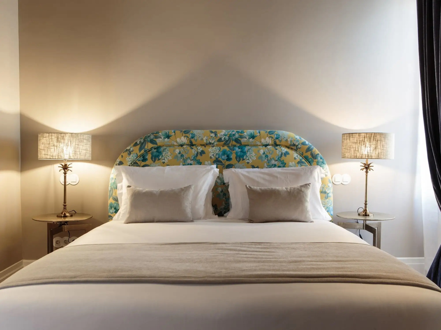 Photo - Dear Lisbon -Valmor Palace