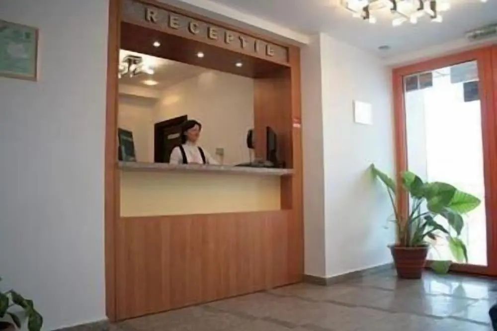 Photo - Plus Hotel