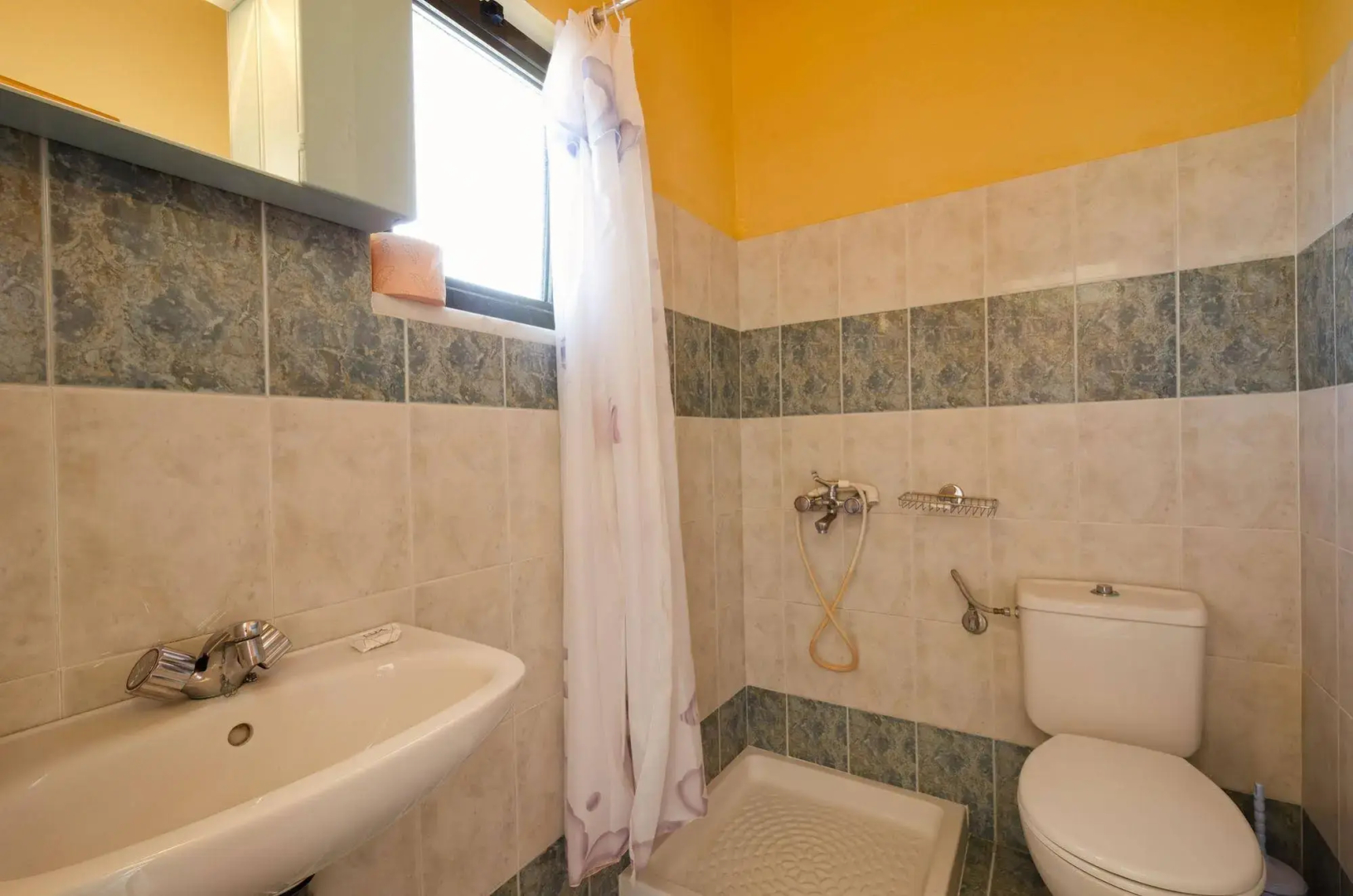 Photo - Alia Suites and Spa