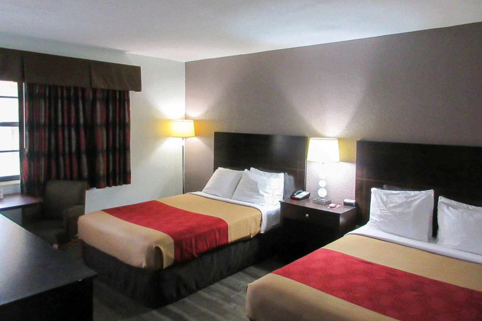 Photo - Fort Lauderdale Gardens Inn & Suites