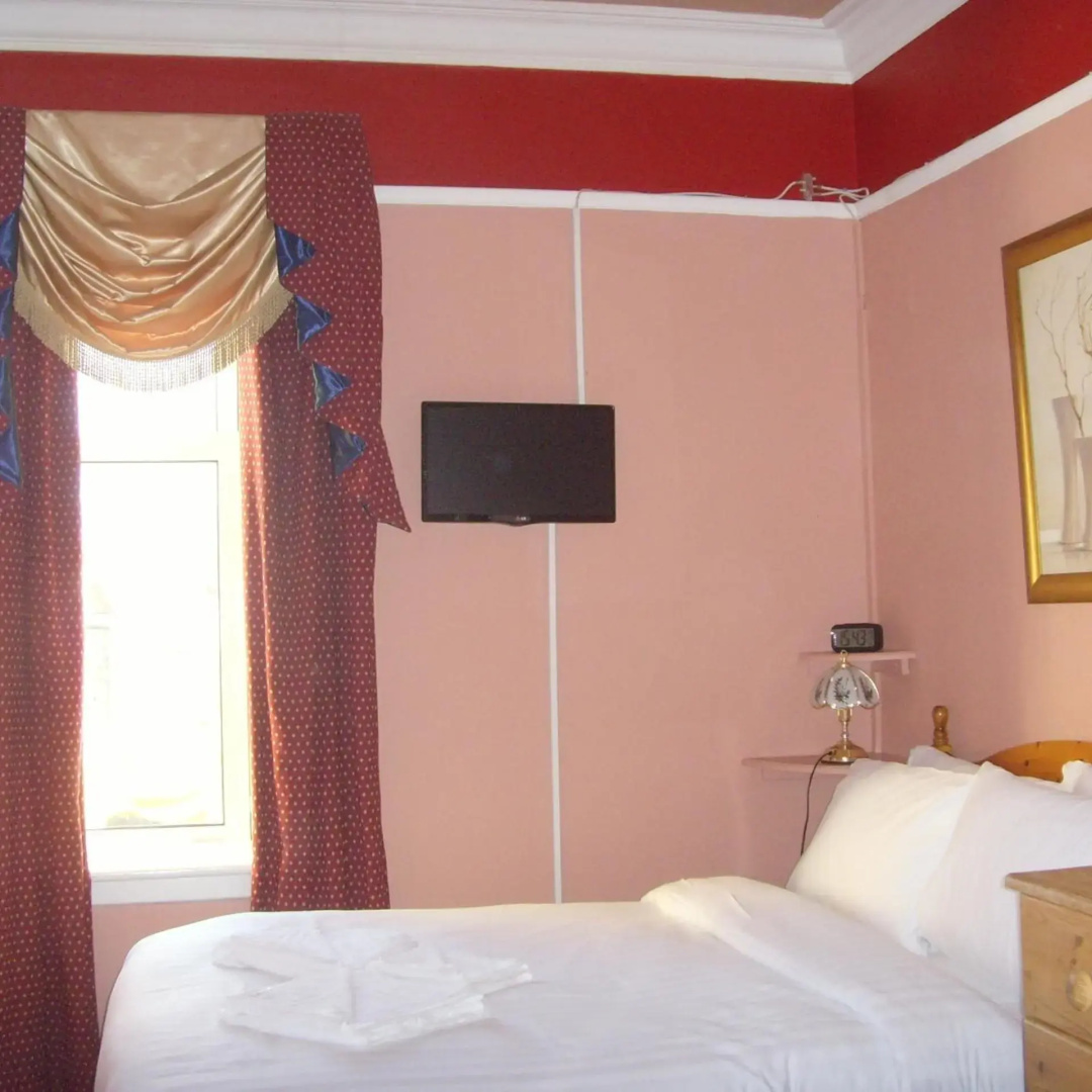 Photo - Twin Lions Hotel