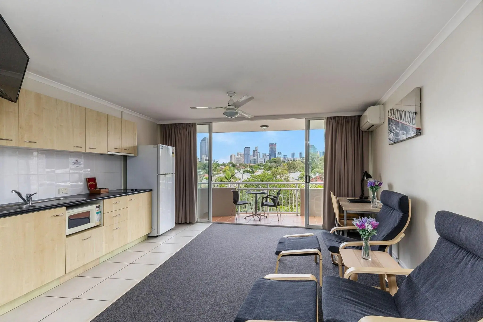 Photo - The Wellington Apartment Hotel