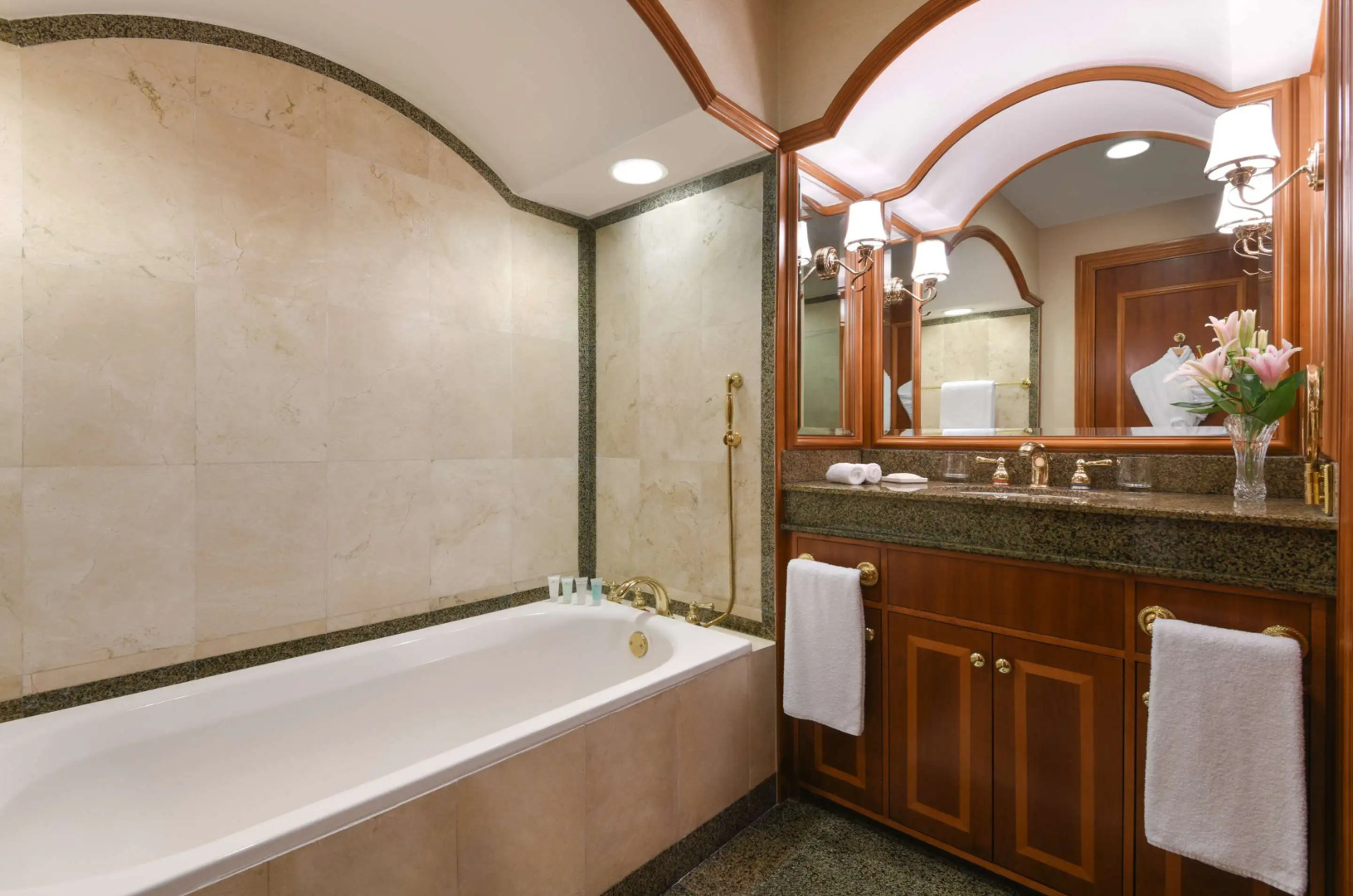 Foto - Al Aziziyah Boutique Hotel By The Torch