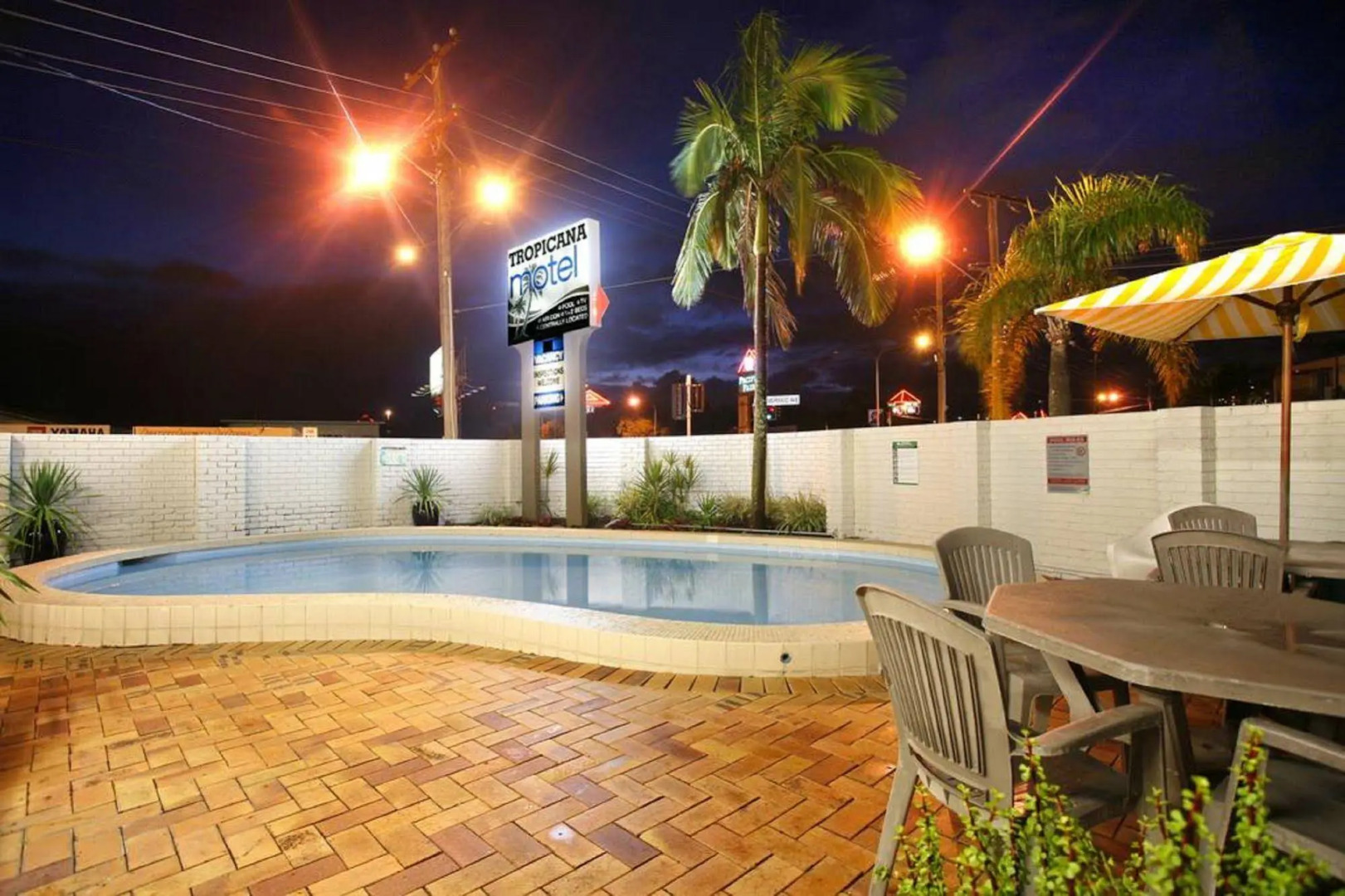 Foto - Tropicana Motel