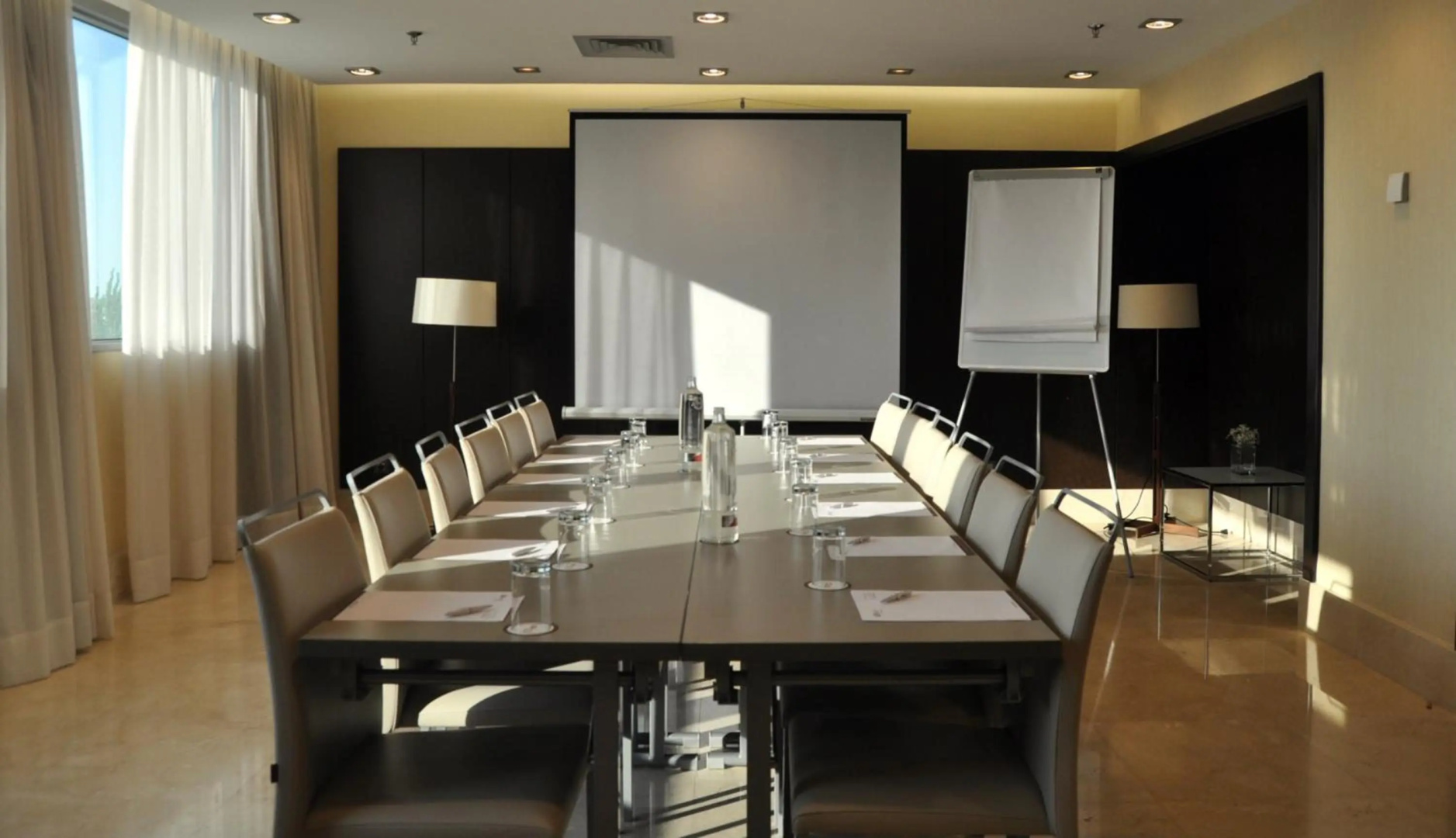 Foto - LCB Hotel Fuenlabrada NEW